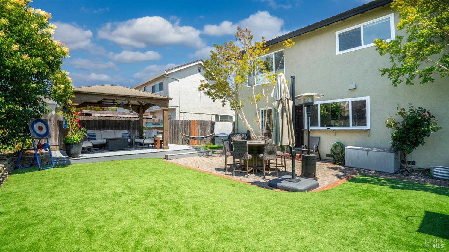 Detail Gallery Image 32 of 61 For 1711 Capistrano Dr, Petaluma,  CA 94954 - 6 Beds | 2/1 Baths