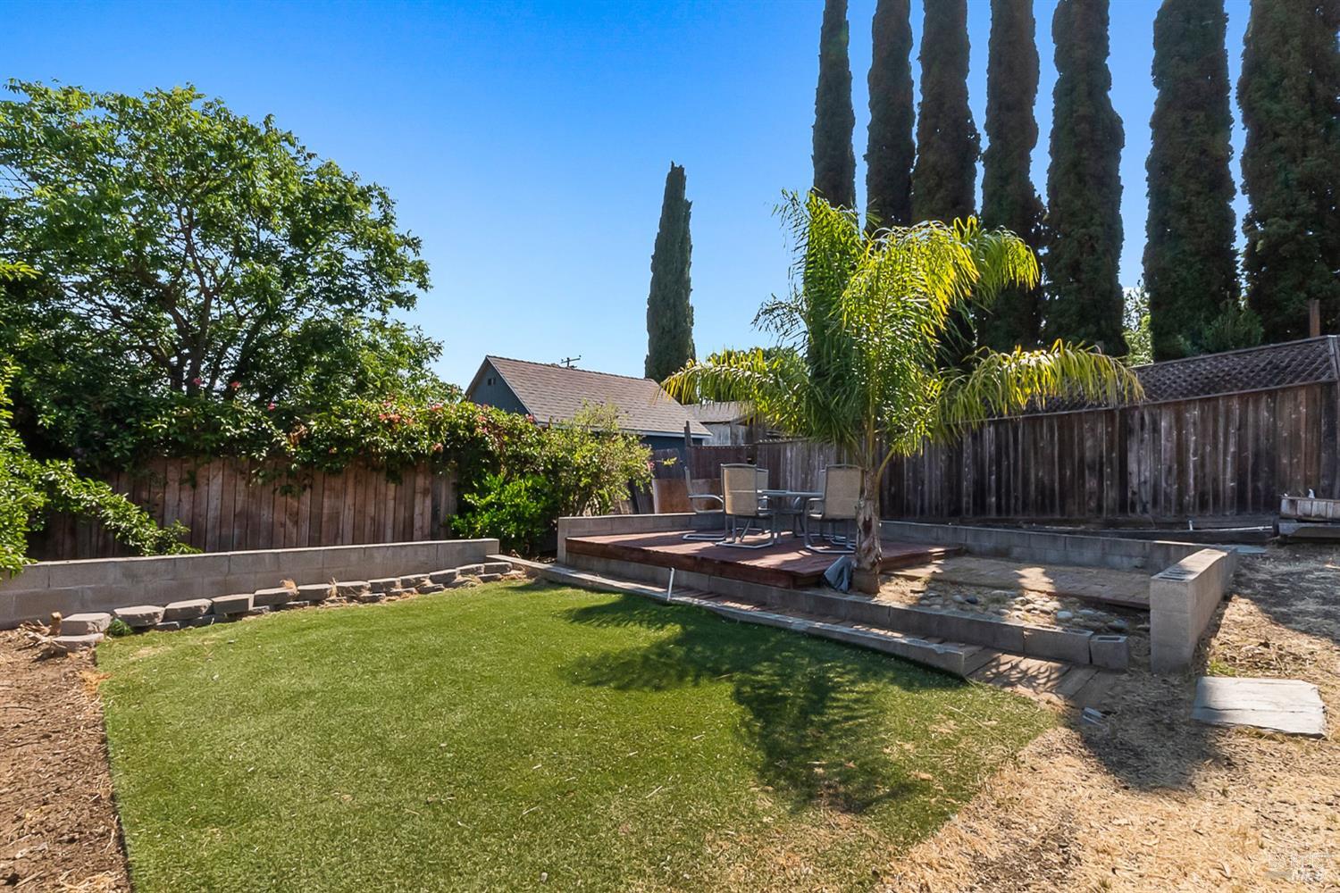 Detail Gallery Image 24 of 33 For 43 Linda Vista St, Benicia,  CA 94510 - 2 Beds | 1 Baths