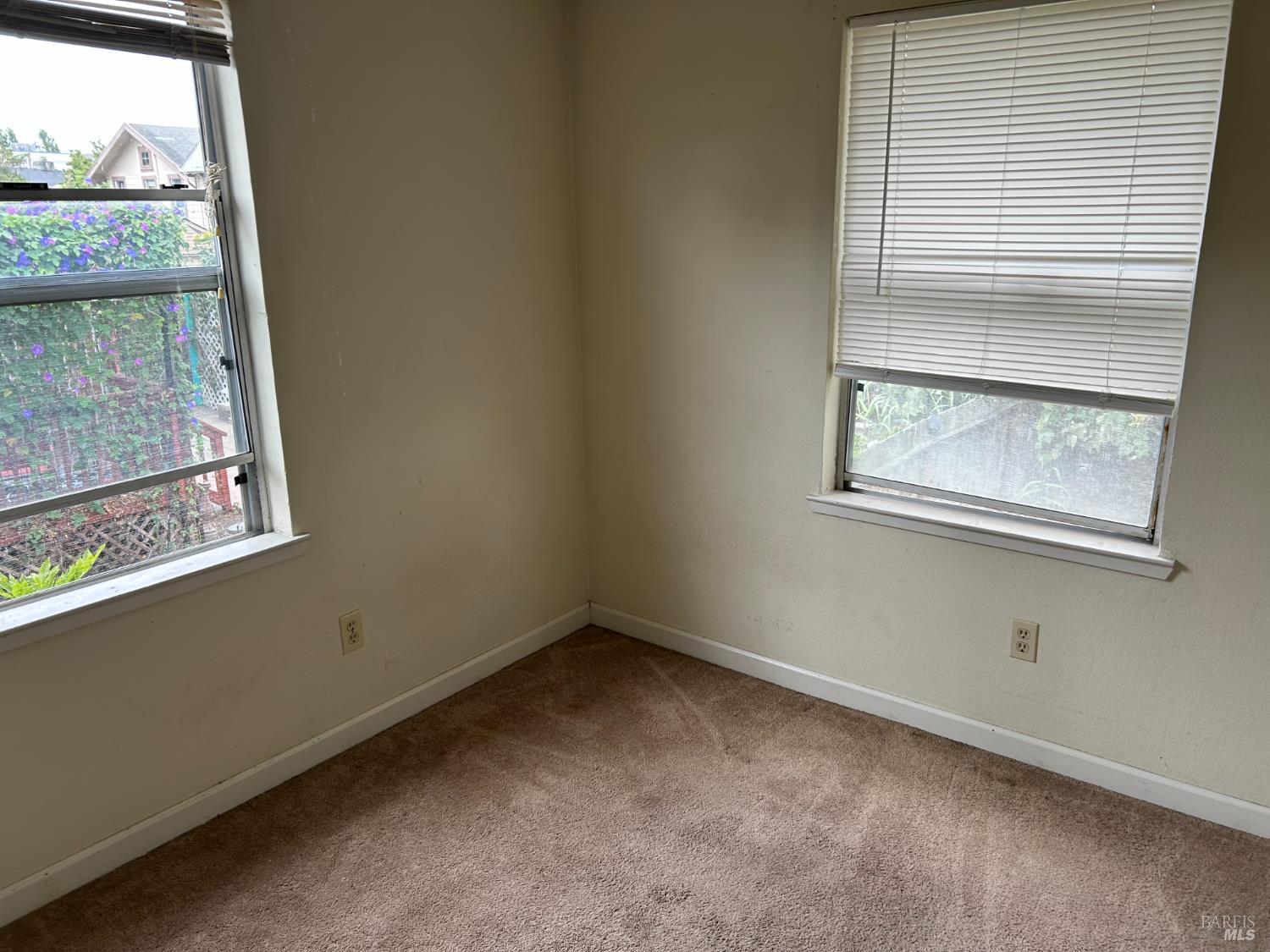 Detail Gallery Image 8 of 14 For 109 Phelan Ave, Vallejo,  CA 94590 - 2 Beds | 1 Baths