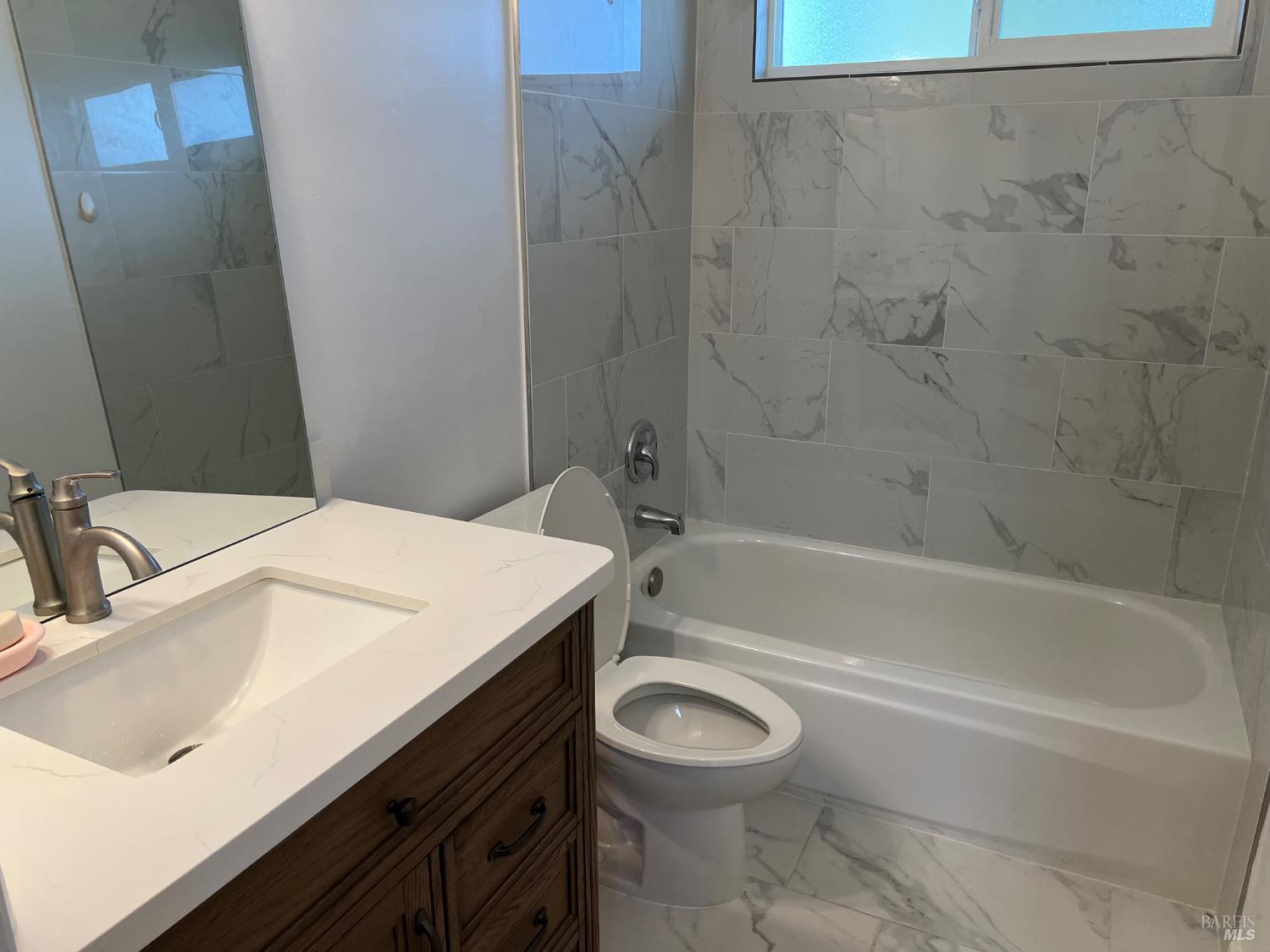 Detail Gallery Image 16 of 17 For 660 Berkshire Dr, Dixon,  CA 95620 - 4 Beds | 2/1 Baths