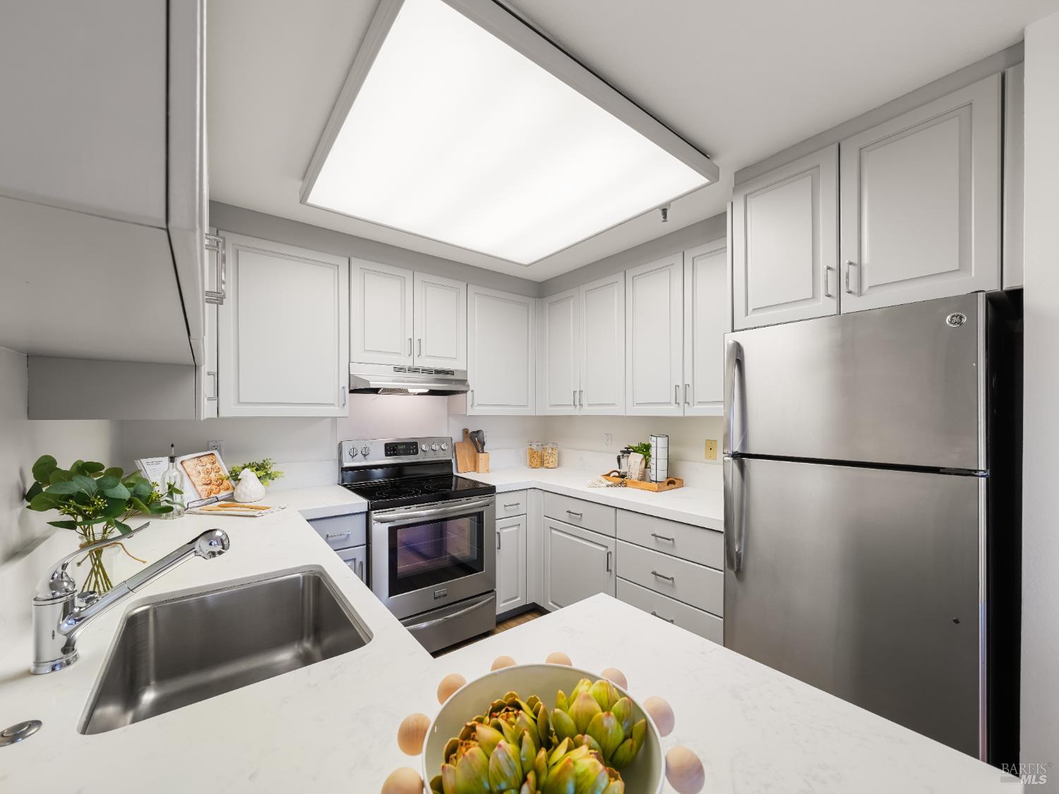 Detail Gallery Image 10 of 37 For 100 Thorndale Dr #326,  San Rafael,  CA 94903 - 2 Beds | 2 Baths