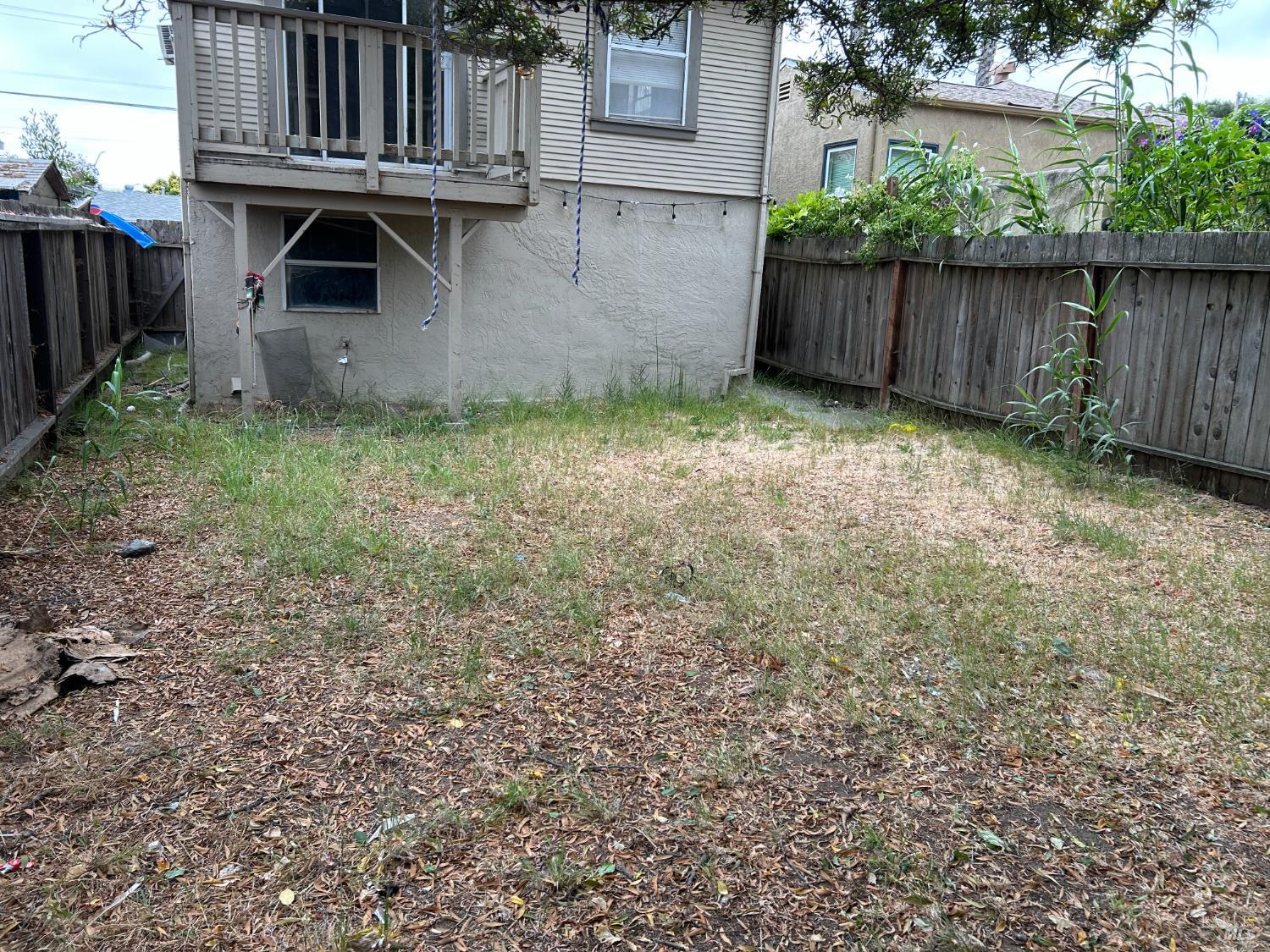 Detail Gallery Image 12 of 14 For 109 Phelan Ave, Vallejo,  CA 94590 - 2 Beds | 1 Baths