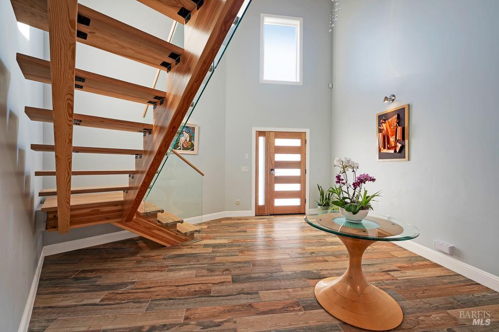 Detail Gallery Image 8 of 75 For 5560 Crystal Dr, Santa Rosa,  CA 95404 - 3 Beds | 2/1 Baths