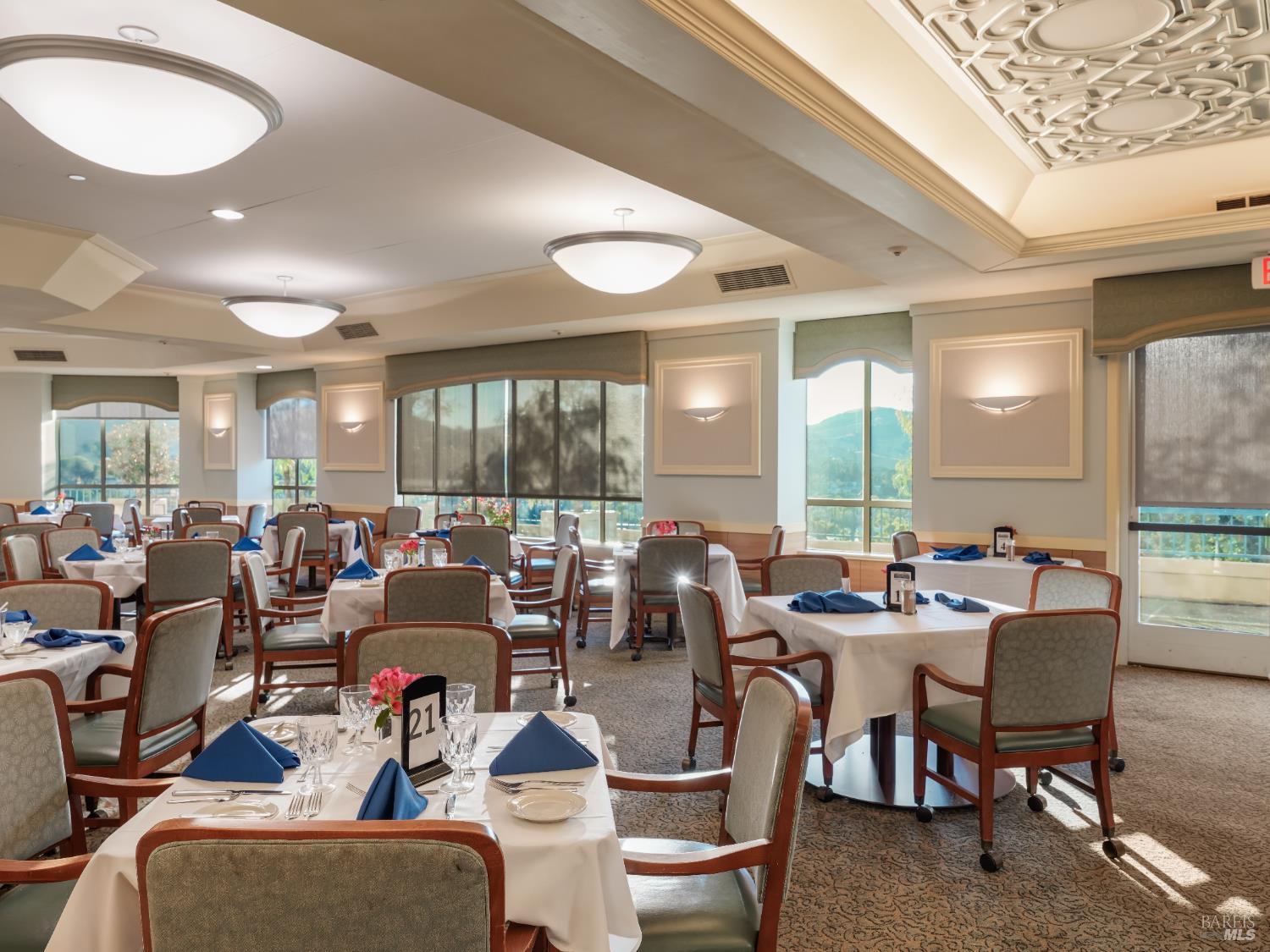 Detail Gallery Image 31 of 37 For 100 Thorndale Dr #326,  San Rafael,  CA 94903 - 2 Beds | 2 Baths