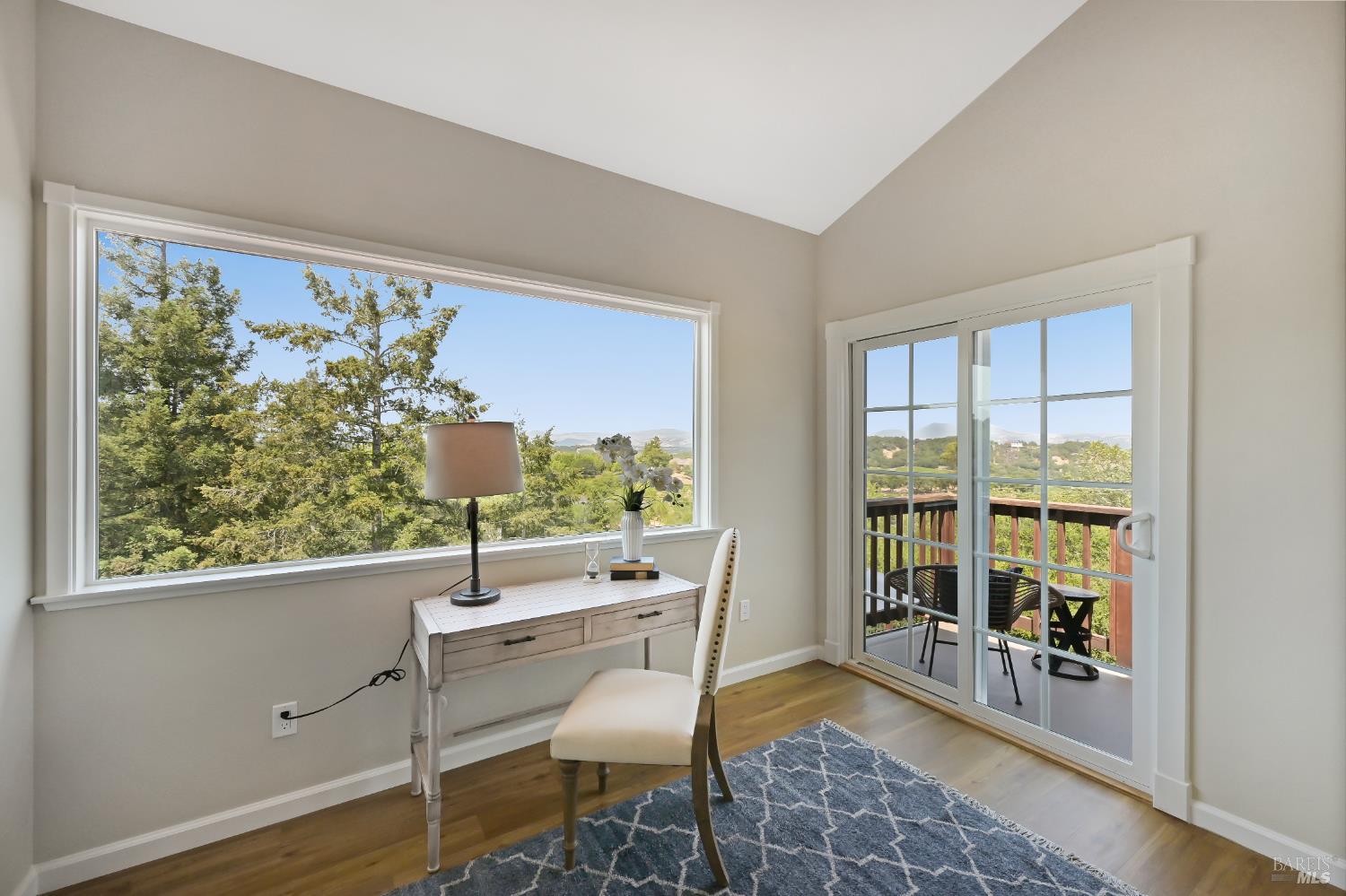 Detail Gallery Image 19 of 48 For 2547 Lewis Dr, Sebastopol,  CA 95472 - 3 Beds | 3 Baths