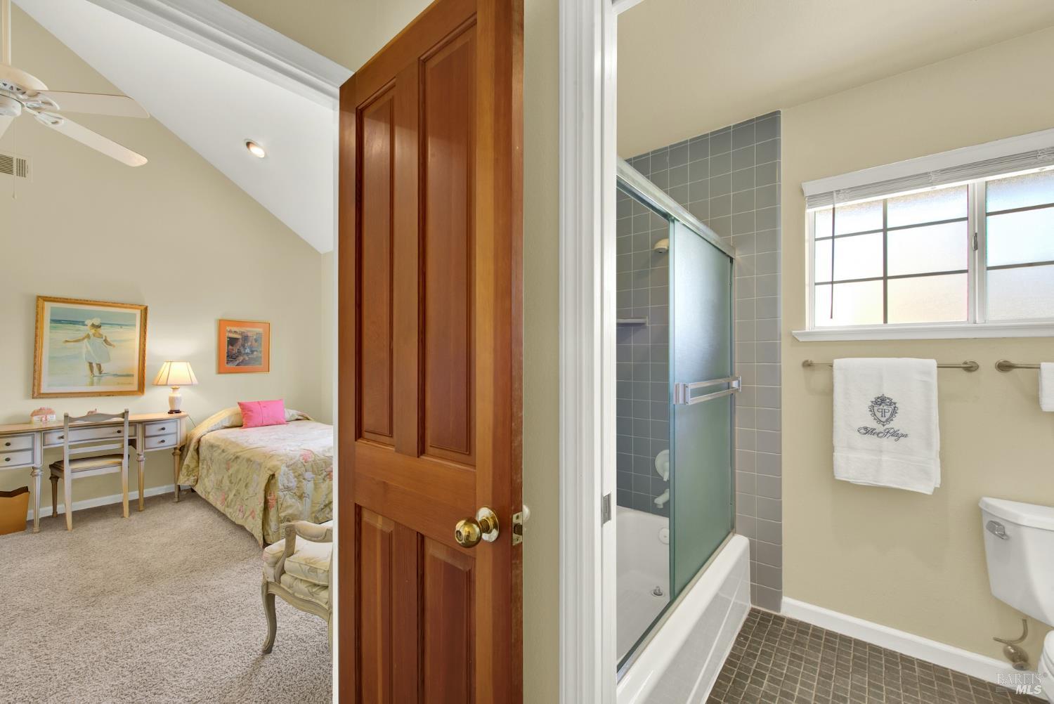 Detail Gallery Image 52 of 71 For 3560 Crownridge Ct, Fairfield,  CA 94534 - 5 Beds | 4 Baths