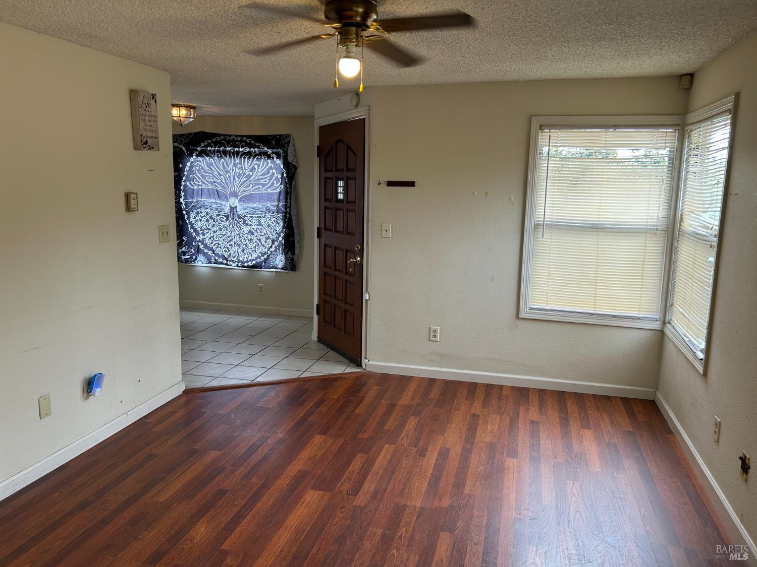 Detail Gallery Image 7 of 14 For 109 Phelan Ave, Vallejo,  CA 94590 - 2 Beds | 1 Baths