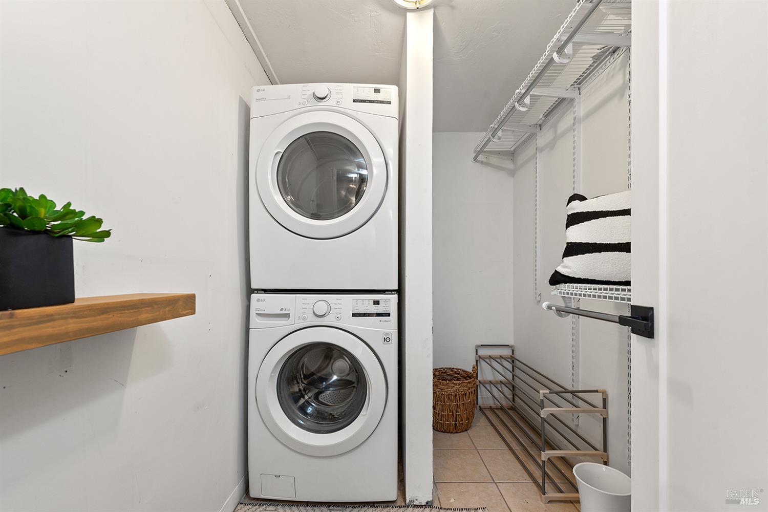 Detail Gallery Image 18 of 35 For 21854 East St, Villa Grande,  CA 95486 - 2 Beds | 1 Baths