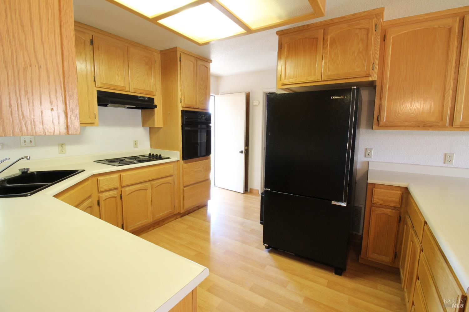 Detail Gallery Image 6 of 48 For 500 Logan St, Rio Vista,  CA 94571 - 3 Beds | 2/1 Baths