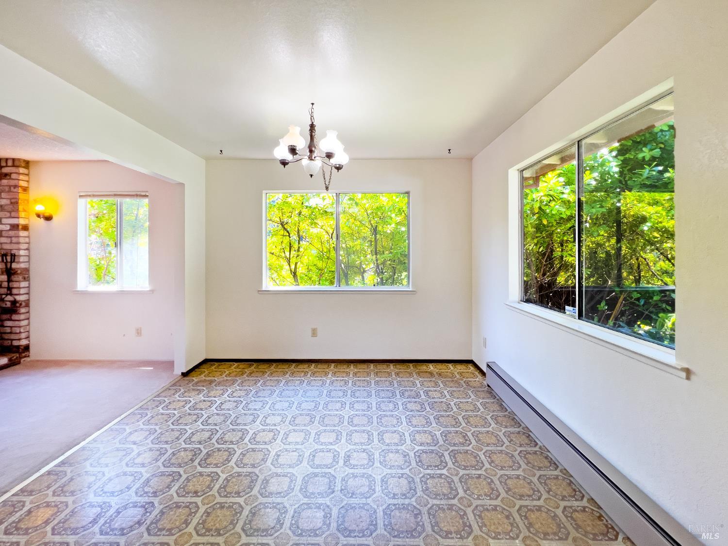 Detail Gallery Image 4 of 28 For 18028 Neeley Rd, Guerneville,  CA 95446 - 2 Beds | 1/1 Baths