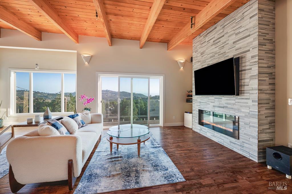 Detail Gallery Image 53 of 75 For 5560 Crystal Dr, Santa Rosa,  CA 95404 - 3 Beds | 2/1 Baths
