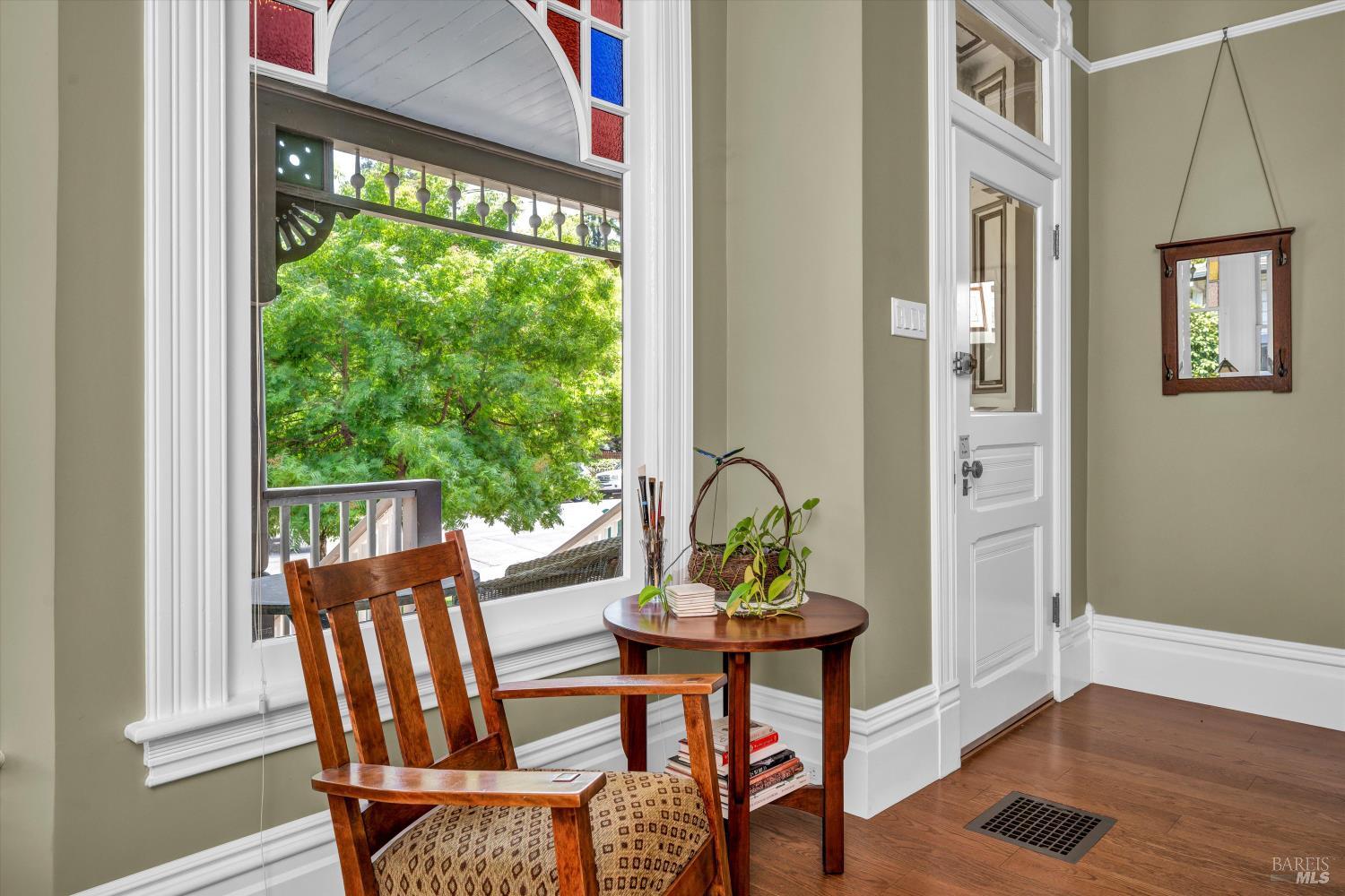 Detail Gallery Image 6 of 44 For 401 Matheson St, Healdsburg,  CA 95448 - 3 Beds | 2 Baths