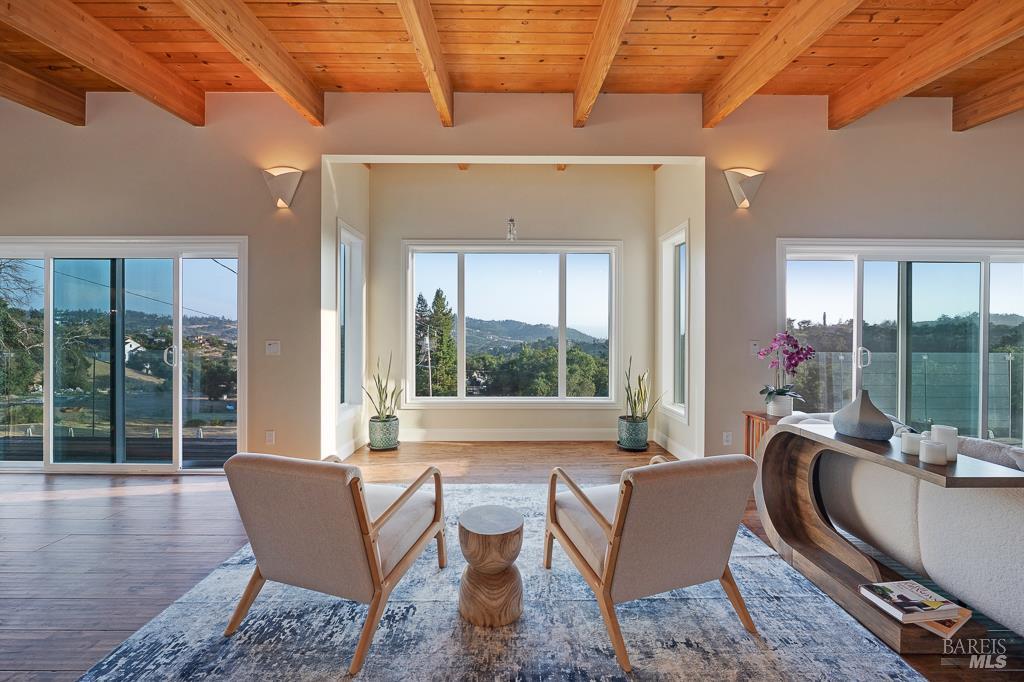 Detail Gallery Image 56 of 75 For 5560 Crystal Dr, Santa Rosa,  CA 95404 - 3 Beds | 2/1 Baths