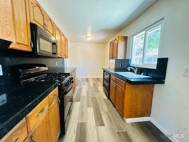Detail Gallery Image 10 of 17 For 1836 Minnesota St, Fairfield,  CA 94533 - 3 Beds | 1 Baths