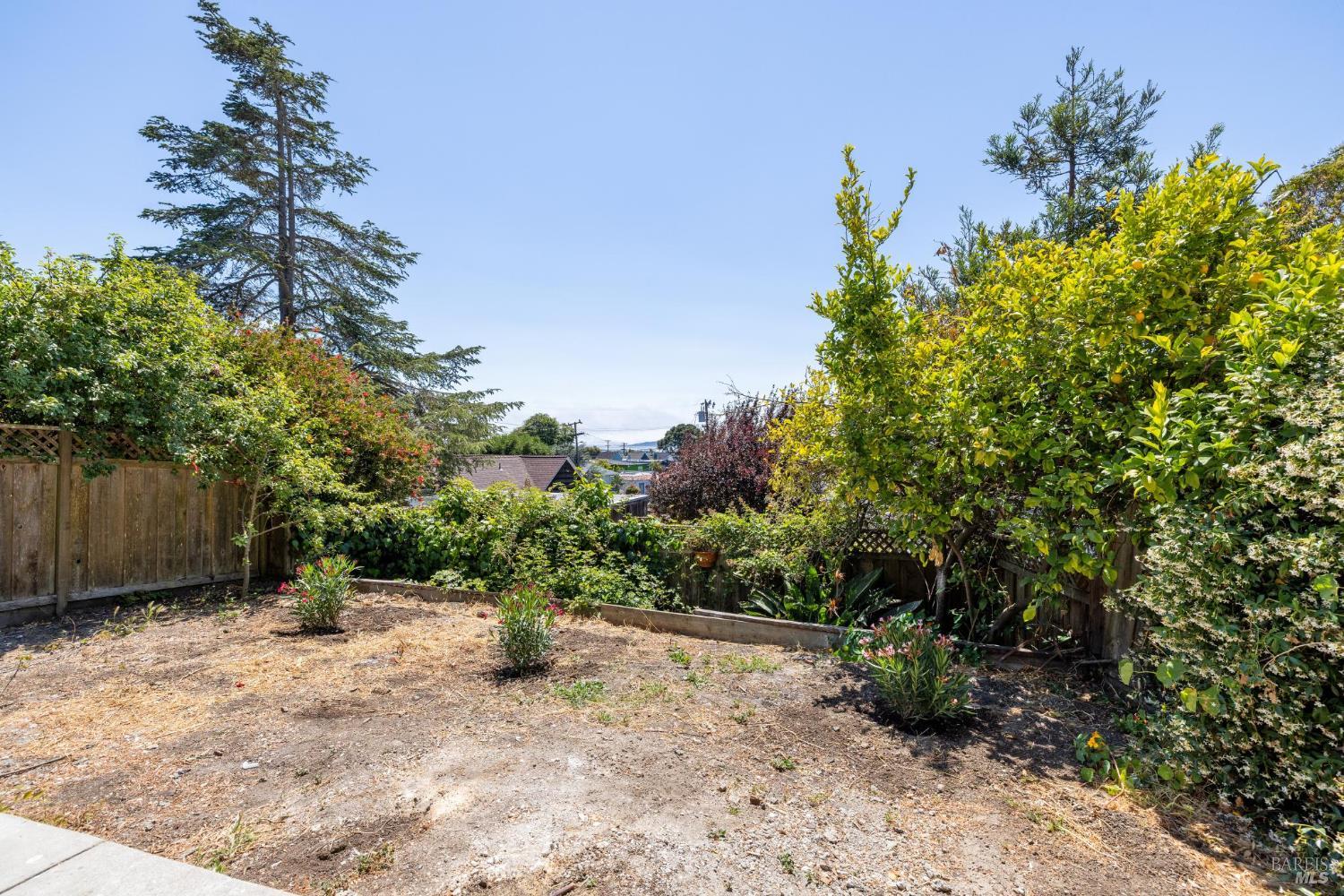 Detail Gallery Image 52 of 74 For 2437 Edwards Ave, El Cerrito,  CA 94530 - 6 Beds | 3/1 Baths
