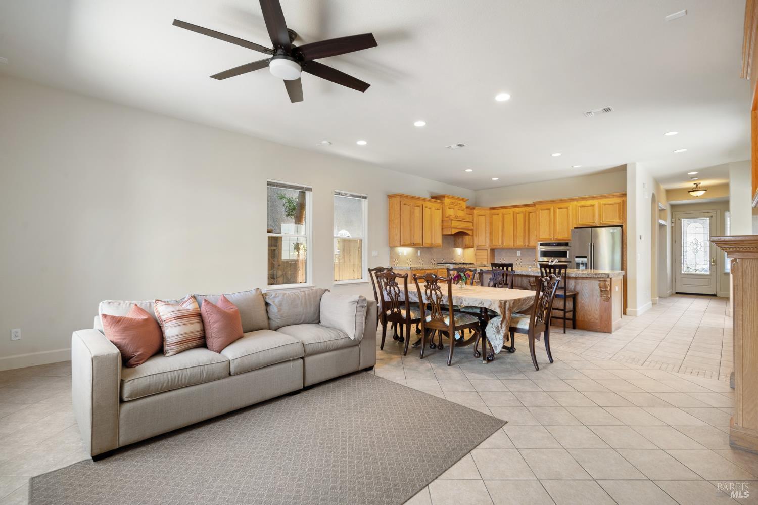 Detail Gallery Image 20 of 68 For 9272 Hallmark Pl, Vallejo,  CA 94591 - 4 Beds | 4 Baths