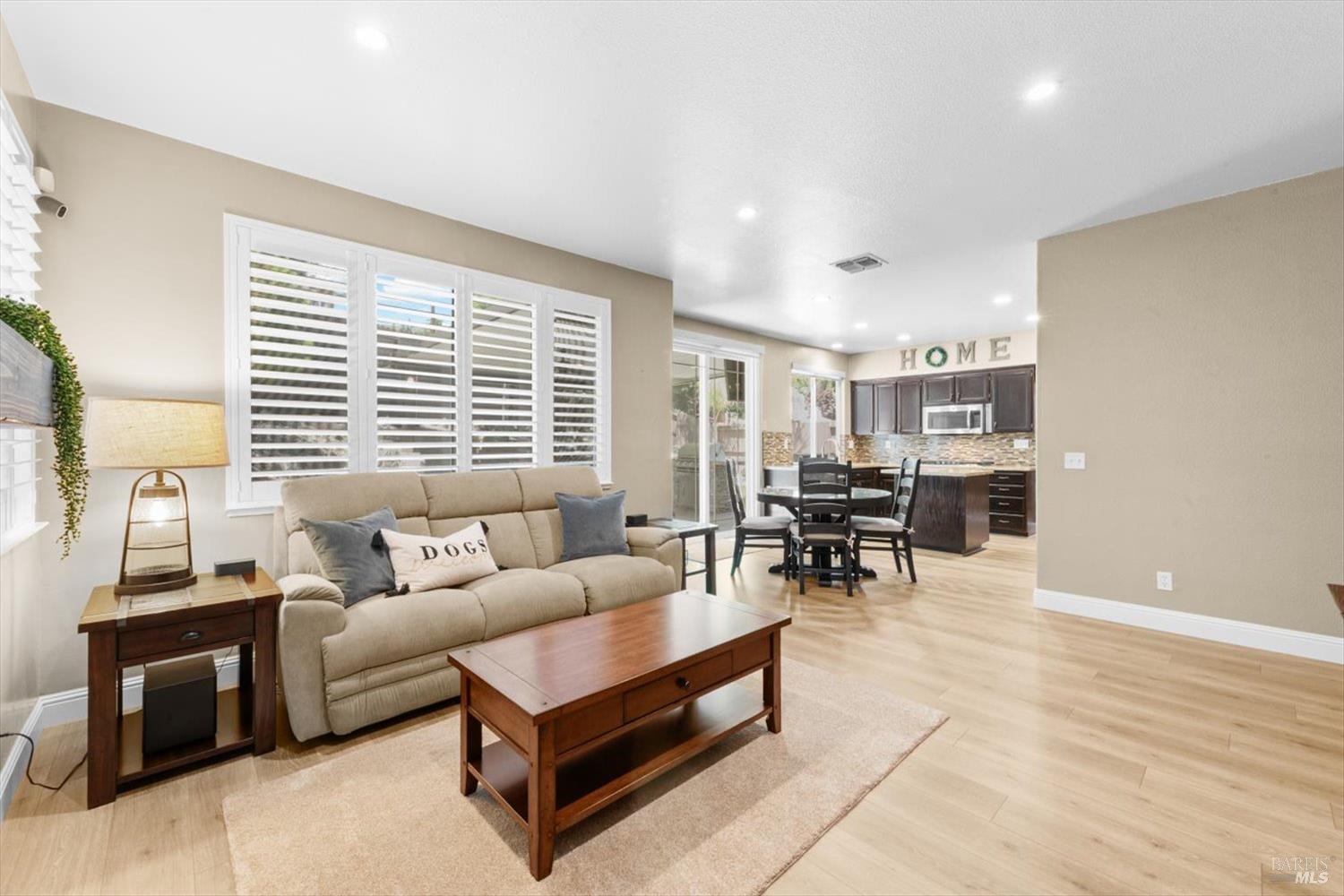 Detail Gallery Image 39 of 96 For 3305 Hillridge Ct, Fairfield,  CA 94534 - 4 Beds | 3 Baths