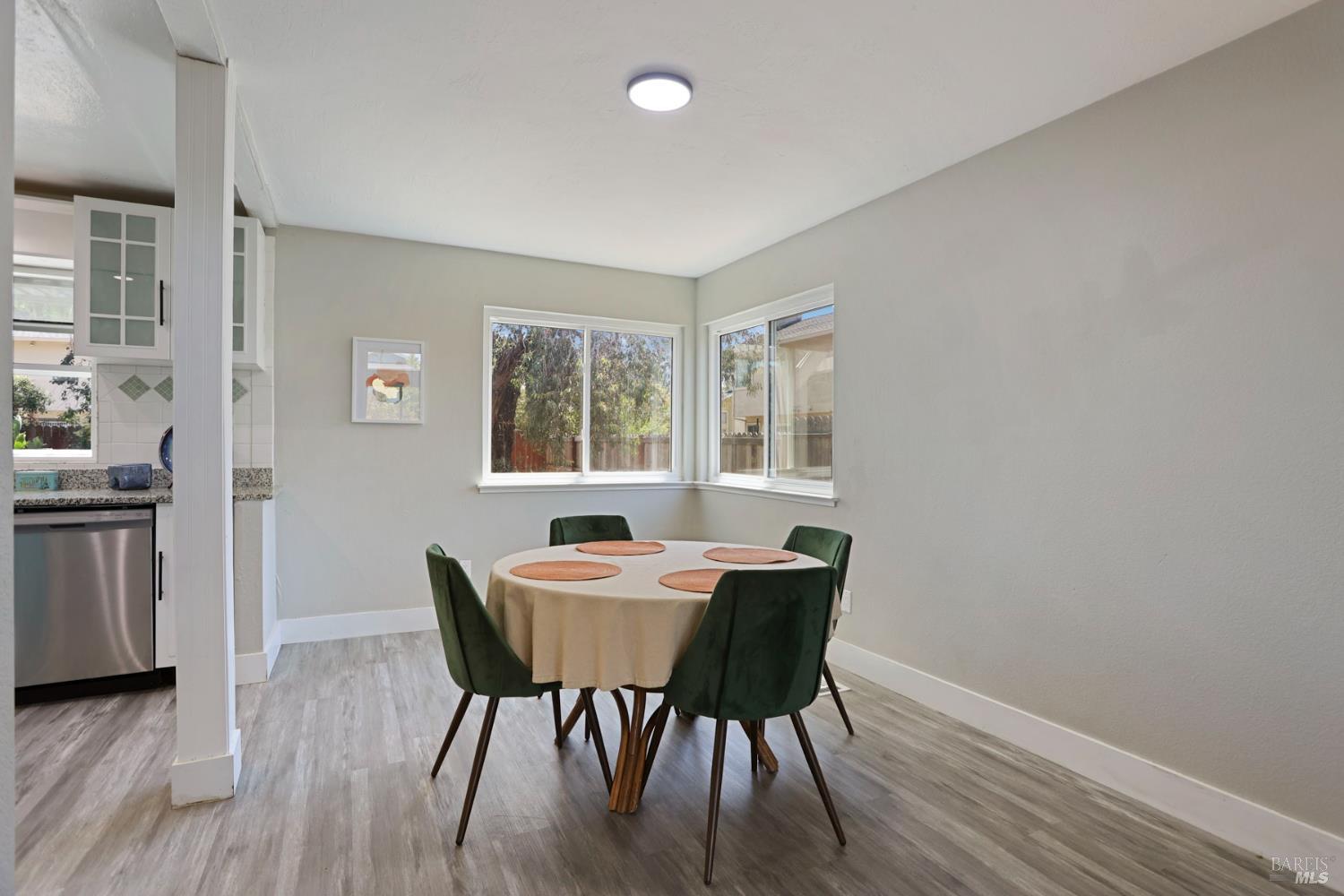 Detail Gallery Image 13 of 51 For 4881 Regency Pl, Fairfield,  CA 94534 - 3 Beds | 2/1 Baths