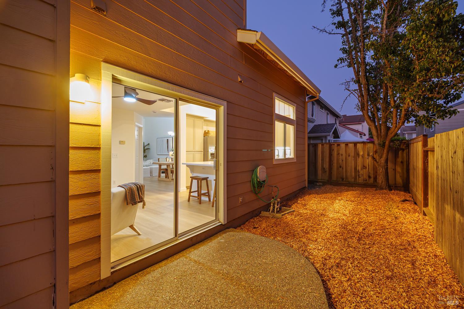 Detail Gallery Image 36 of 48 For 717 Weymouth St, Petaluma,  CA 94954 - 3 Beds | 2/1 Baths
