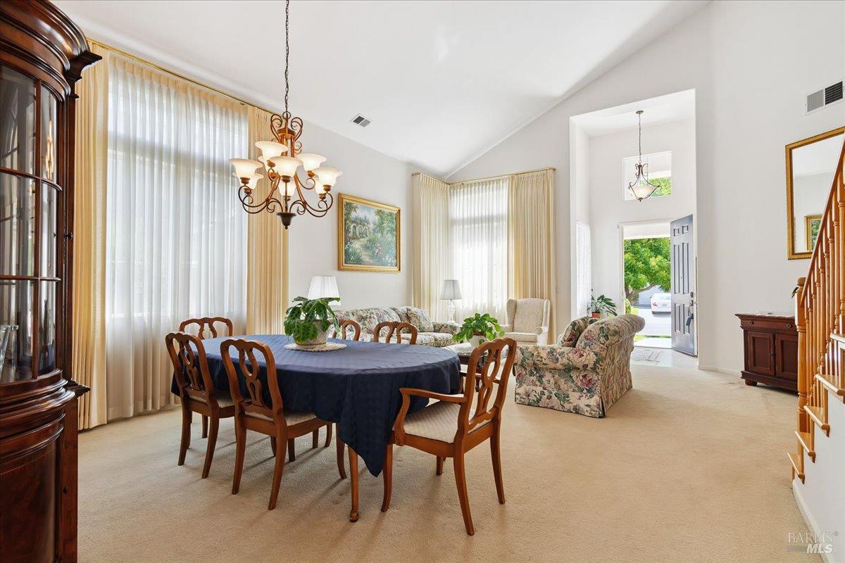 Detail Gallery Image 4 of 34 For 2855 Shelter Hill Dr, Fairfield,  CA 94534 - 4 Beds | 3/1 Baths