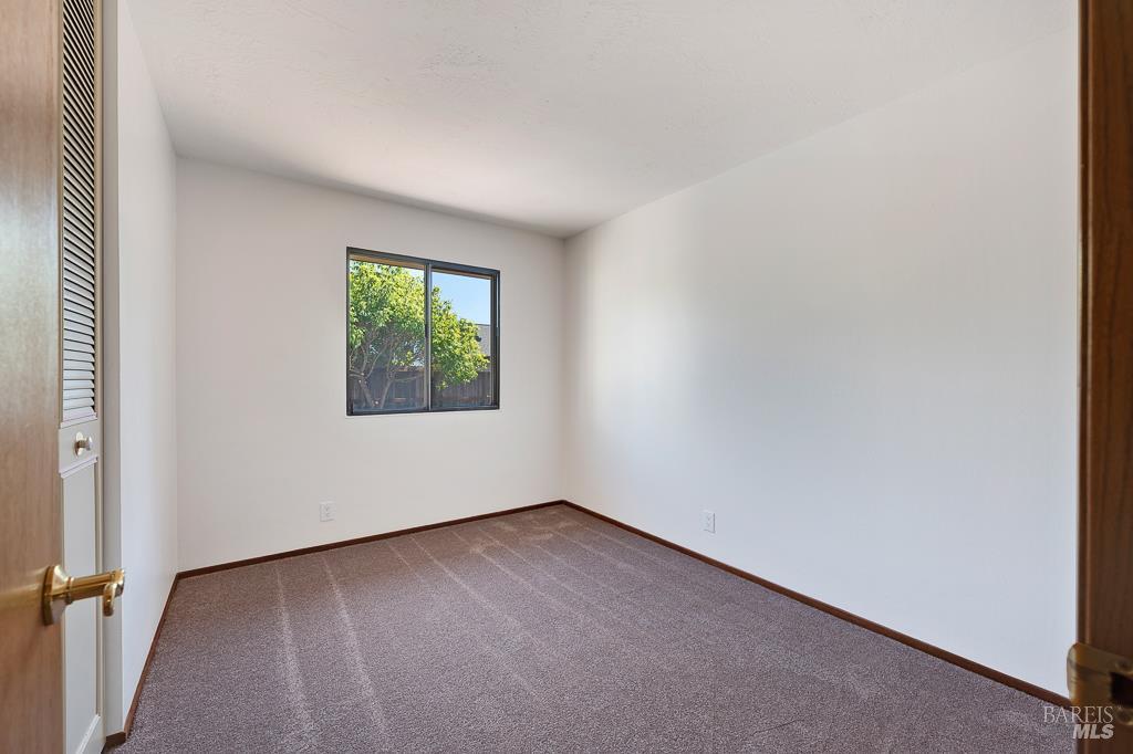 Detail Gallery Image 25 of 37 For 5012 Parkhurst Dr, Santa Rosa,  CA 95409 - 4 Beds | 2 Baths