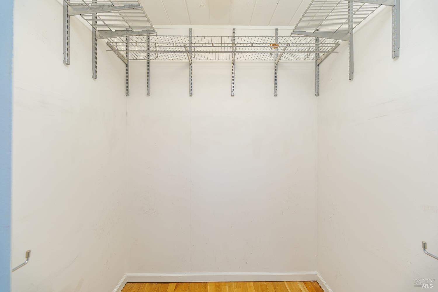 Detail Gallery Image 14 of 32 For 2077 Huckleberry Rd, San Rafael,  CA 94903 - 5 Beds | 2 Baths