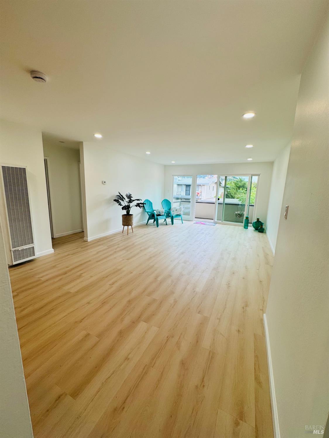 Detail Gallery Image 15 of 17 For 14 Fairfax St, San Rafael,  CA 94901 - 2 Beds | 1/1 Baths