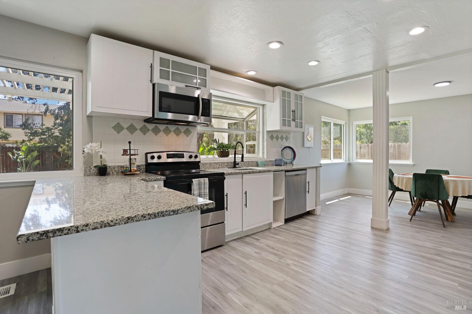 Detail Gallery Image 18 of 51 For 4881 Regency Pl, Fairfield,  CA 94534 - 3 Beds | 2/1 Baths