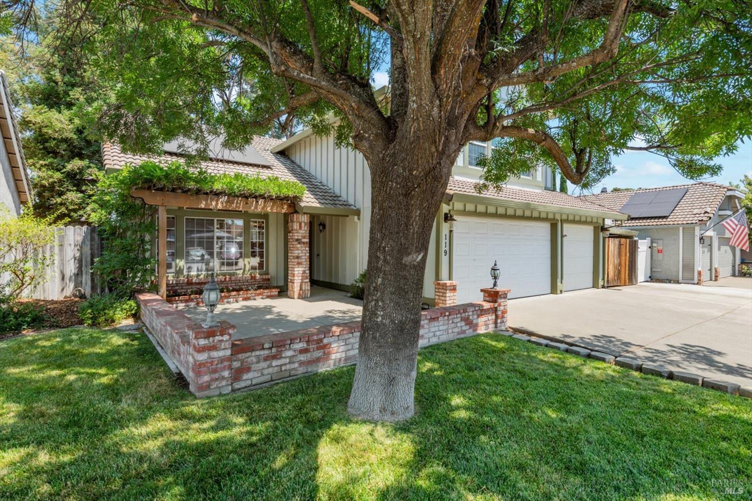 Detail Gallery Image 4 of 48 For 119 Lighthouse Way, Vacaville,  CA 95688 - 4 Beds | 3 Baths