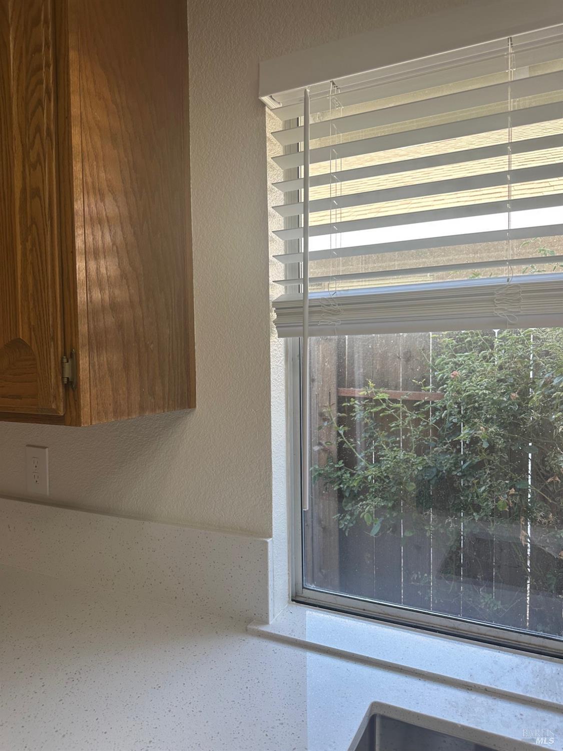 Detail Gallery Image 9 of 9 For 767 Raven Dr, Vacaville,  CA 95687 - 3 Beds | 2 Baths