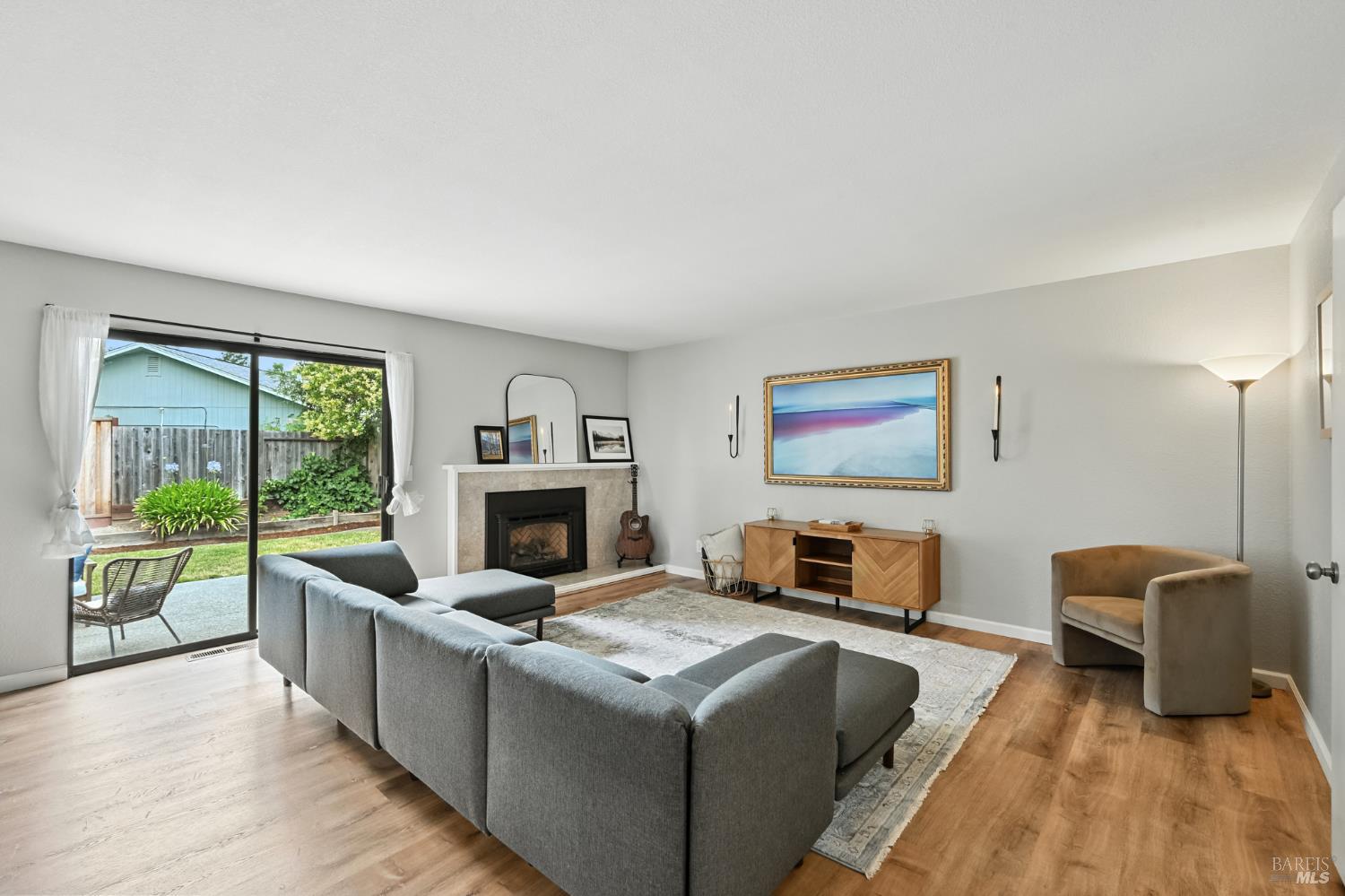 Detail Gallery Image 22 of 54 For 519 Mallory Ave, Windsor,  CA 95492 - 4 Beds | 2/1 Baths