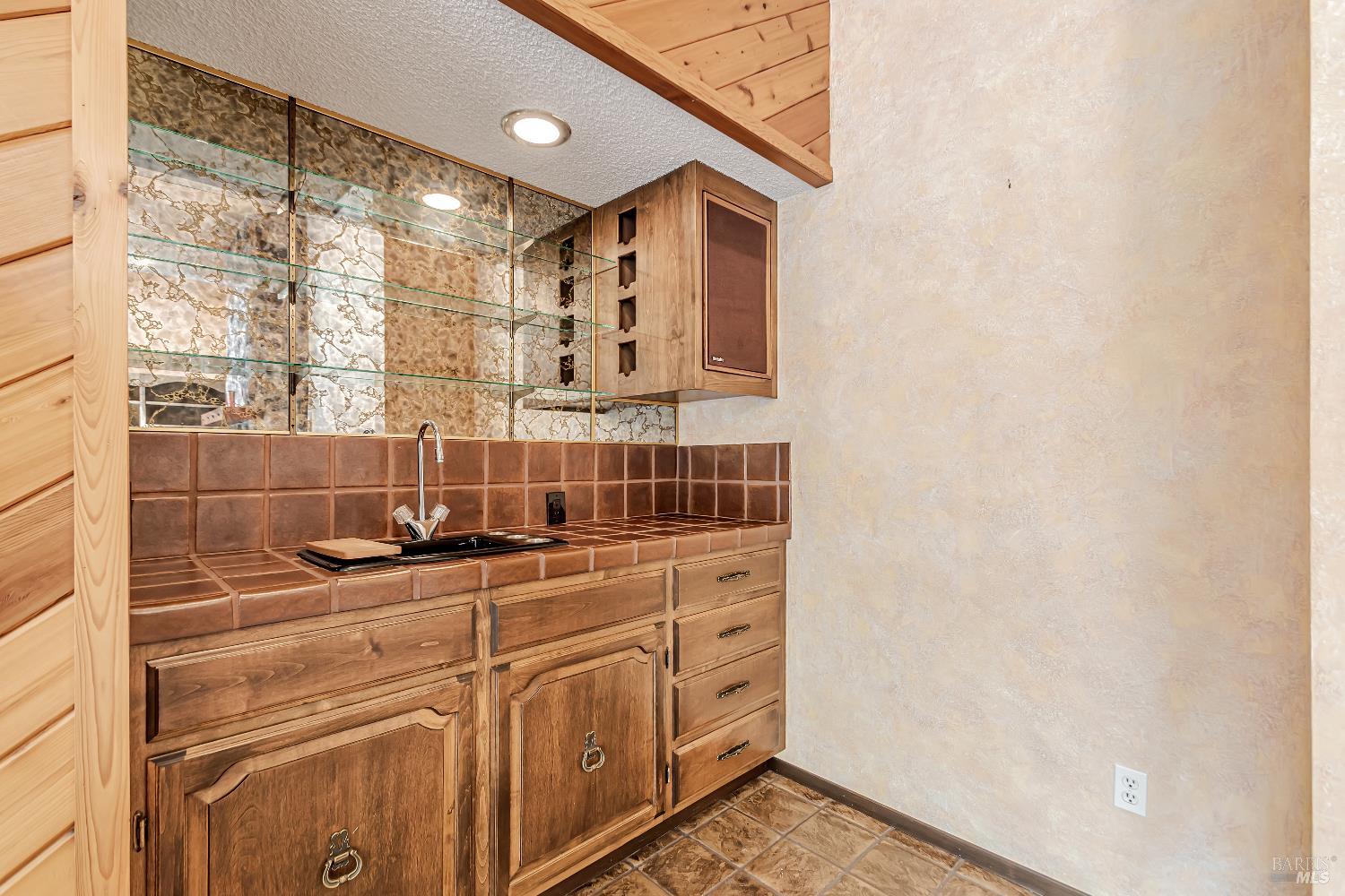 Detail Gallery Image 21 of 63 For 3415 Harrison Grade Rd, Sebastopol,  CA 95472 - 3 Beds | 3 Baths