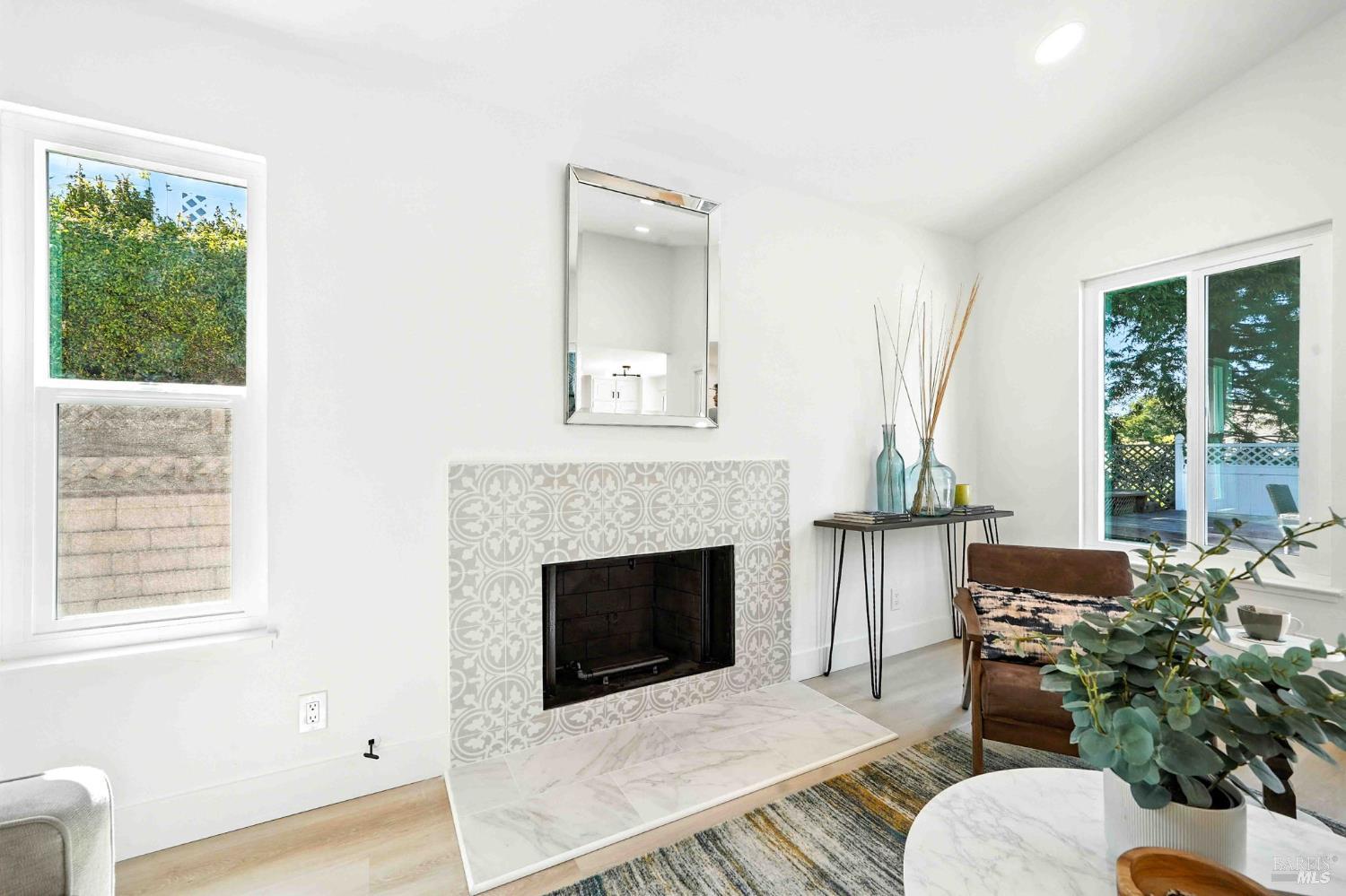 Detail Gallery Image 10 of 25 For 120 Seawind Dr, Vallejo,  CA 94590 - 3 Beds | 2 Baths