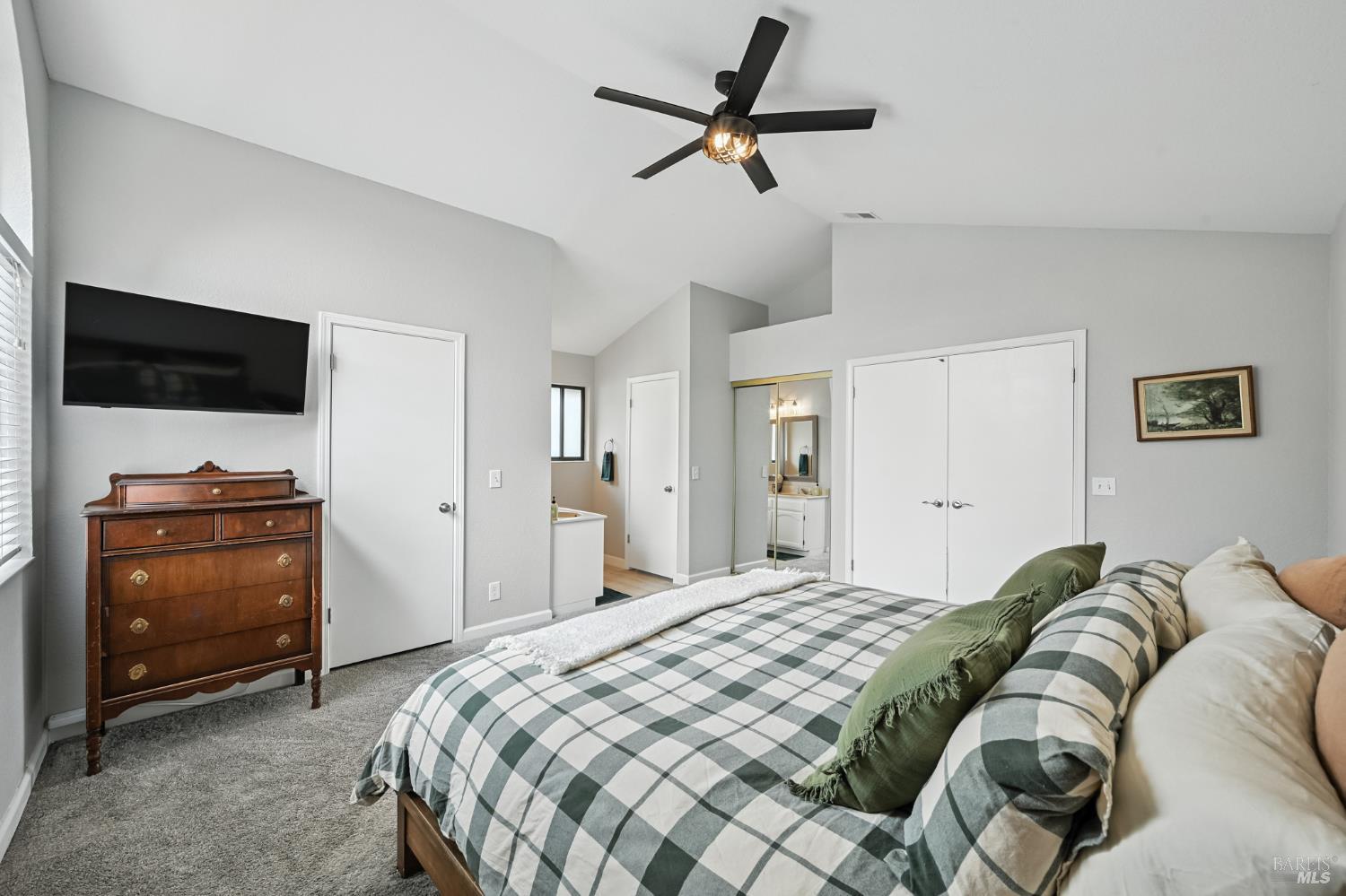 Detail Gallery Image 32 of 54 For 519 Mallory Ave, Windsor,  CA 95492 - 4 Beds | 2/1 Baths