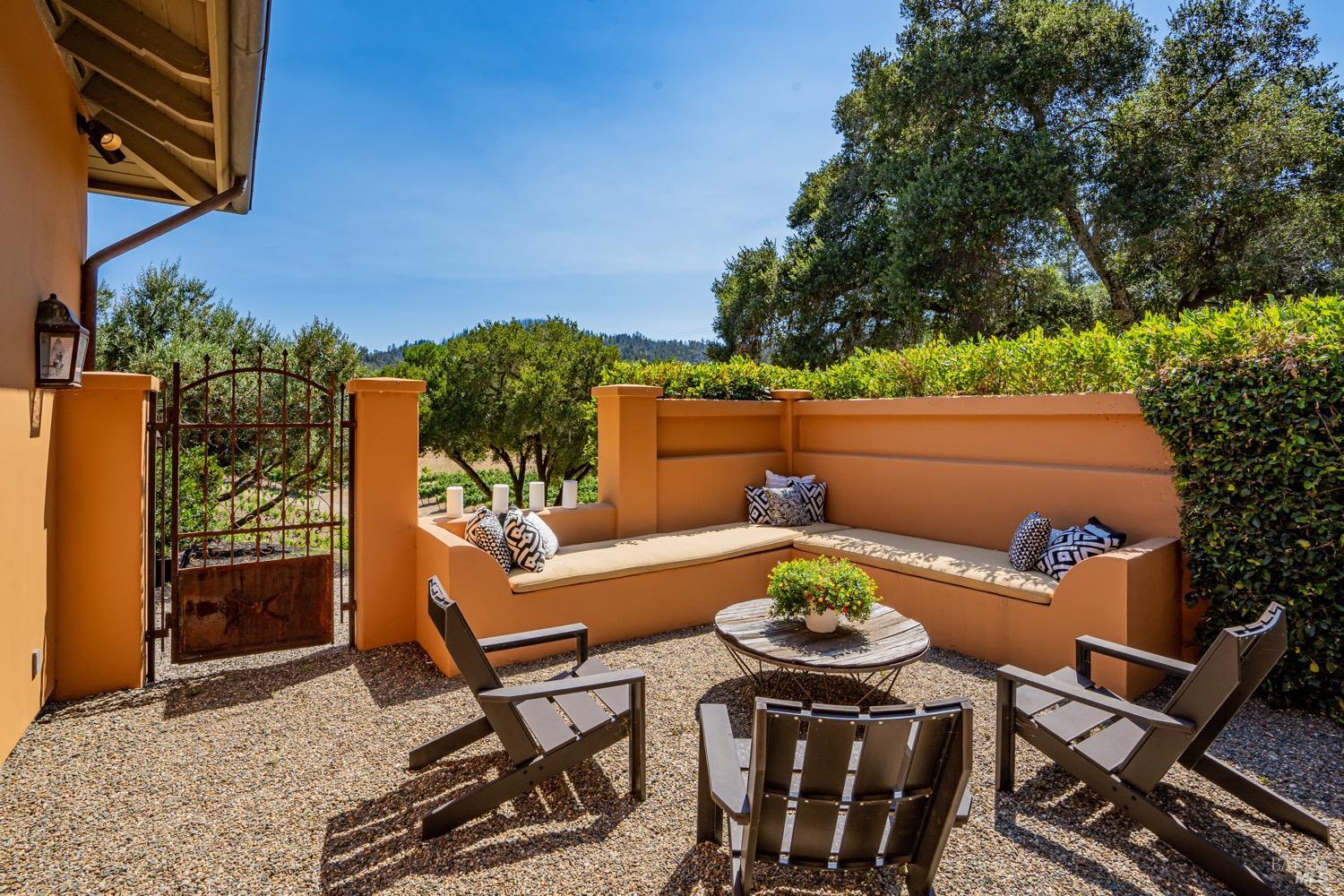Detail Gallery Image 35 of 98 For 8320 Franz Valley Rd, Calistoga,  CA 94515 - 8 Beds | 8/2 Baths