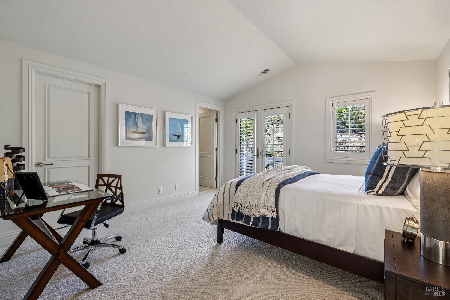 Detail Gallery Image 39 of 60 For 21 W Shore Rd, Belvedere Tiburon,  CA 94920 - 3 Beds | 3/1 Baths