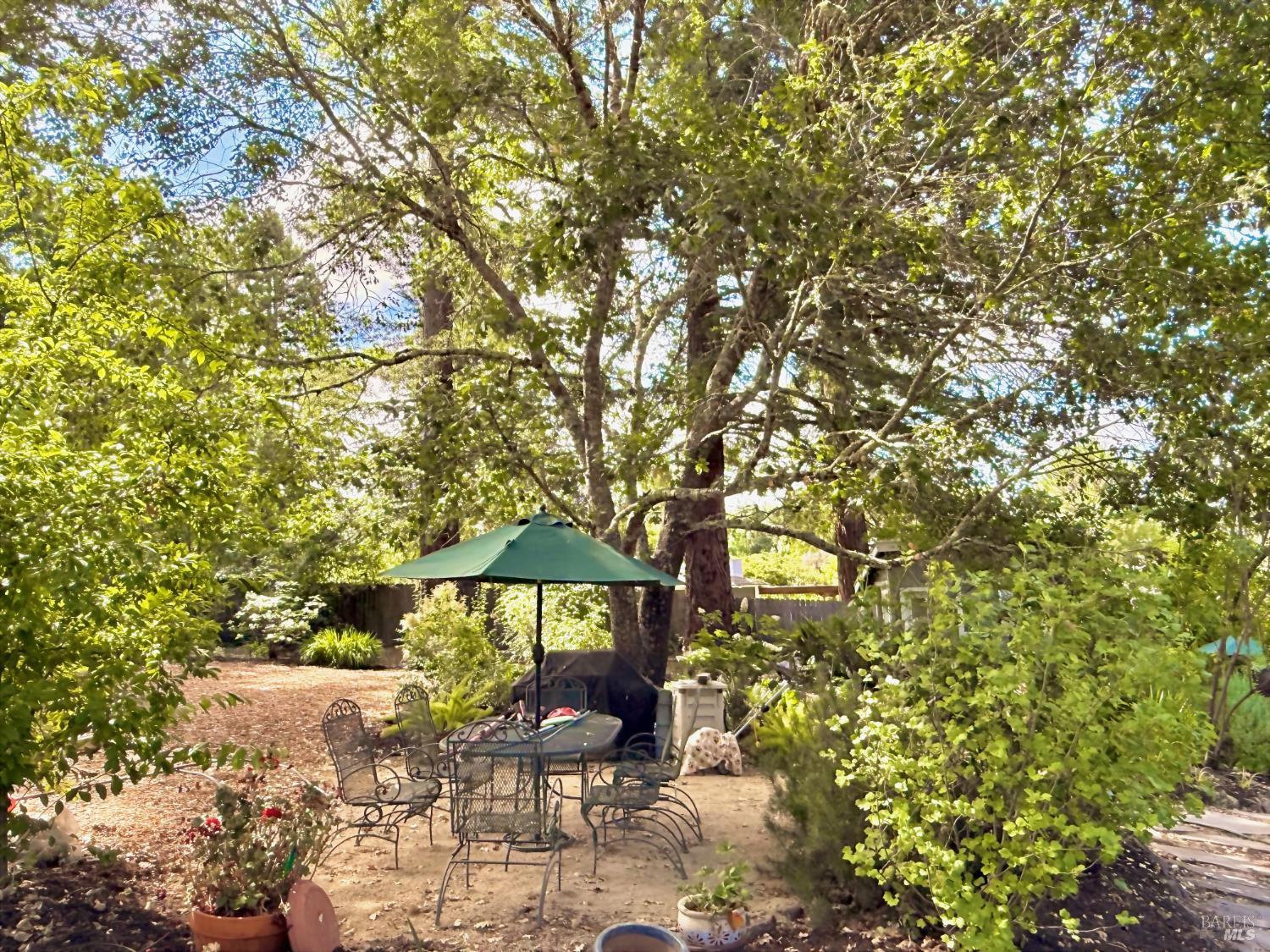 Detail Gallery Image 45 of 52 For 4165 Shook Rd, Sebastopol,  CA 95472 - 3 Beds | 2 Baths