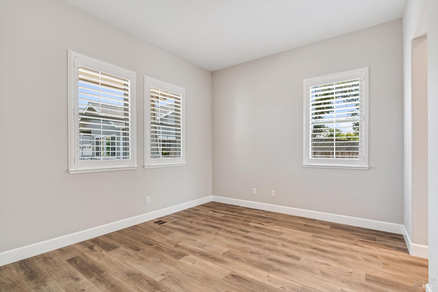 Detail Gallery Image 12 of 34 For 4716 Paulette Pl, Santa Rosa,  CA 95403 - 3 Beds | 2 Baths