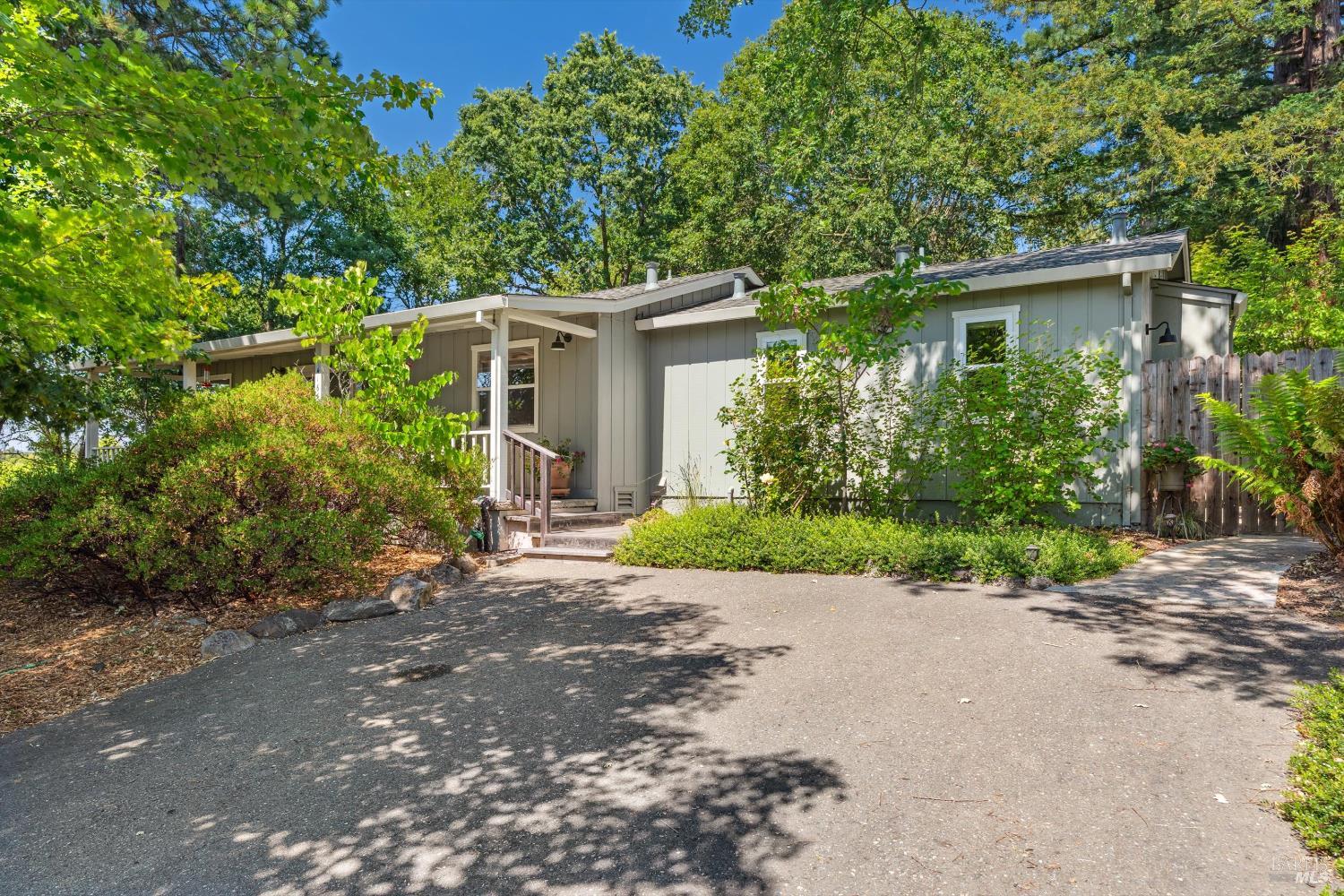 Detail Gallery Image 26 of 52 For 4165 Shook Rd, Sebastopol,  CA 95472 - 3 Beds | 2 Baths