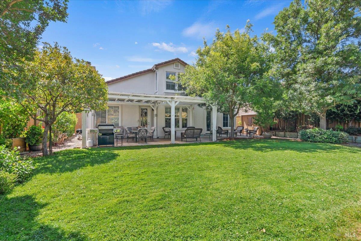Detail Gallery Image 28 of 34 For 2855 Shelter Hill Dr, Fairfield,  CA 94534 - 4 Beds | 3/1 Baths