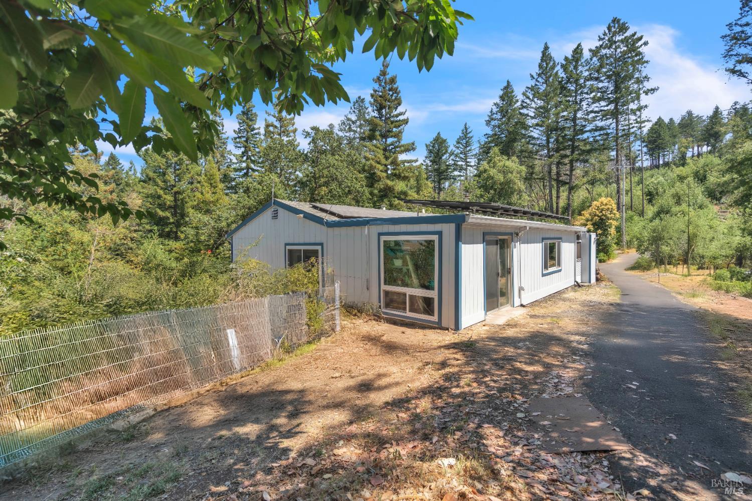 Detail Gallery Image 9 of 19 For 1138 Lokoya Rd, Napa,  CA 94558 - 3 Beds | 2 Baths