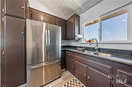 Detail Gallery Image 9 of 35 For 9550 Tenaya Way, Kelseyville,  CA 95451 - 2 Beds | 1/1 Baths