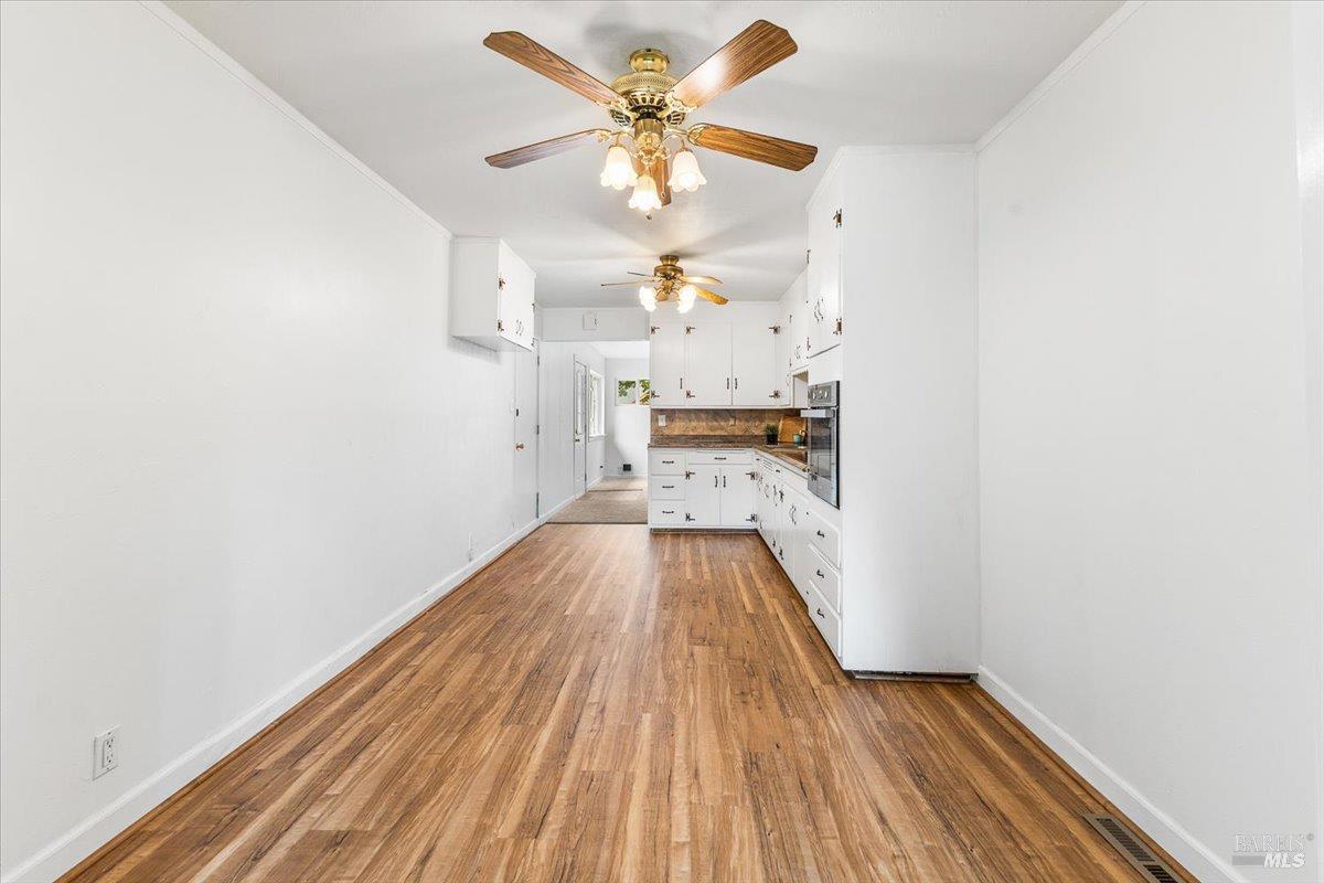 Detail Gallery Image 9 of 37 For 1146 Evans Dr, Santa Rosa,  CA 95405 - 4 Beds | 2 Baths