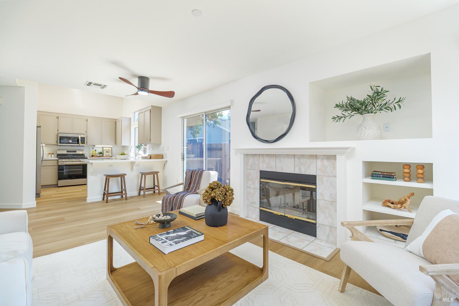 Detail Gallery Image 14 of 48 For 717 Weymouth St, Petaluma,  CA 94954 - 3 Beds | 2/1 Baths