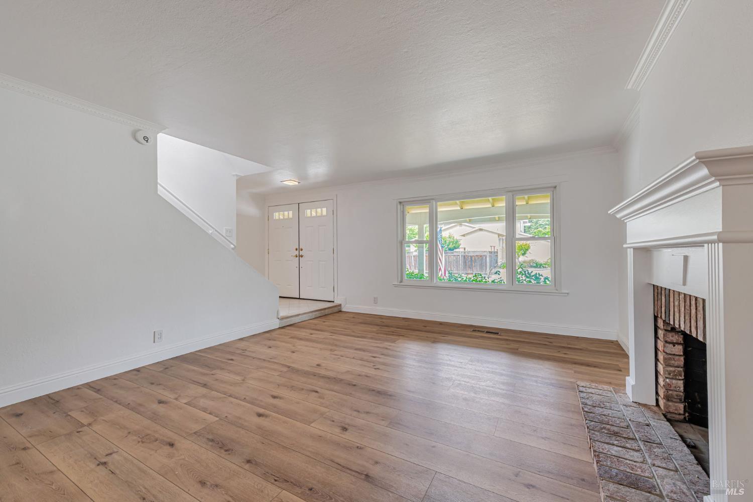 Detail Gallery Image 8 of 44 For 3 La Noche Ct, Novato,  CA 94945 - 4 Beds | 3 Baths
