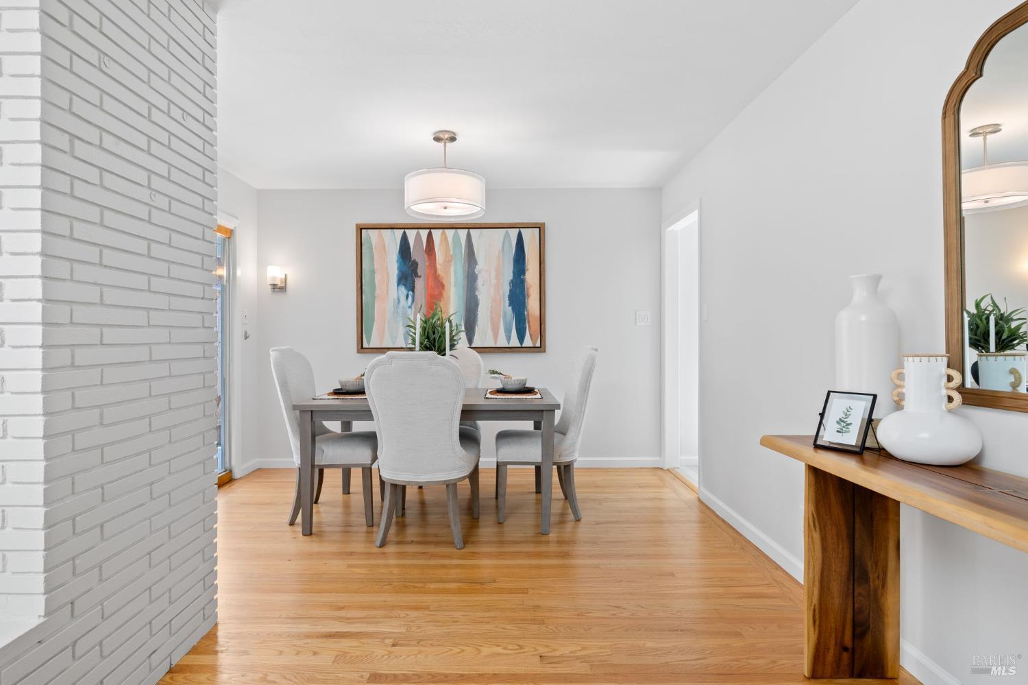 Detail Gallery Image 16 of 75 For 34 Crestwood Dr, San Rafael,  CA 94901 - 4 Beds | 3 Baths