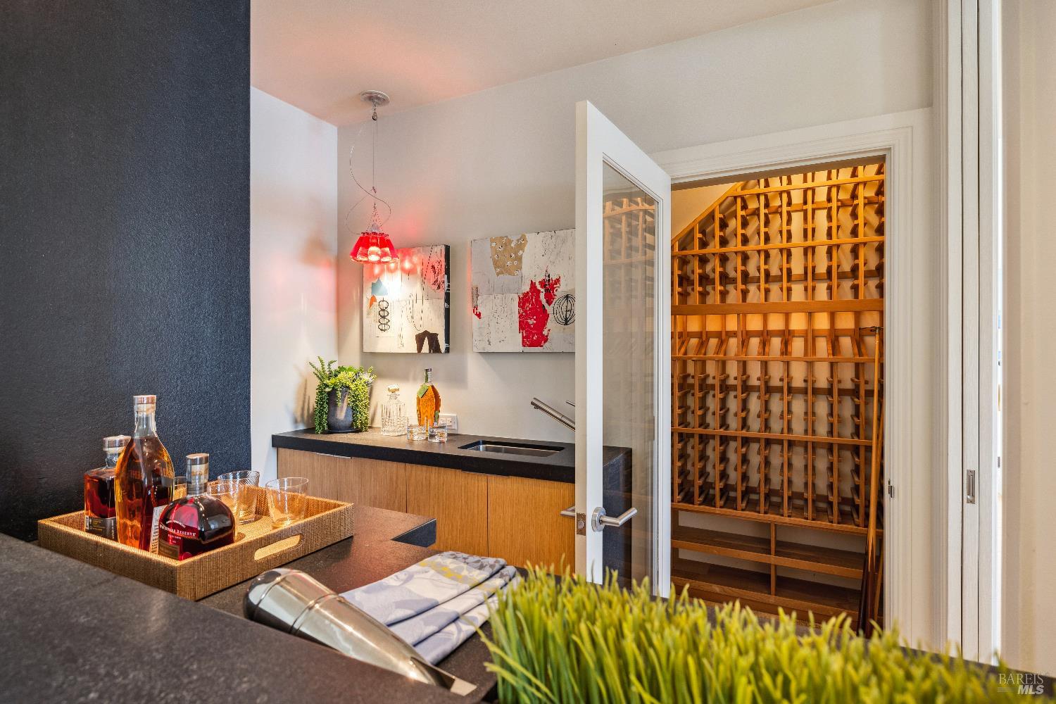 Detail Gallery Image 25 of 60 For 21 W Shore Rd, Belvedere Tiburon,  CA 94920 - 3 Beds | 3/1 Baths