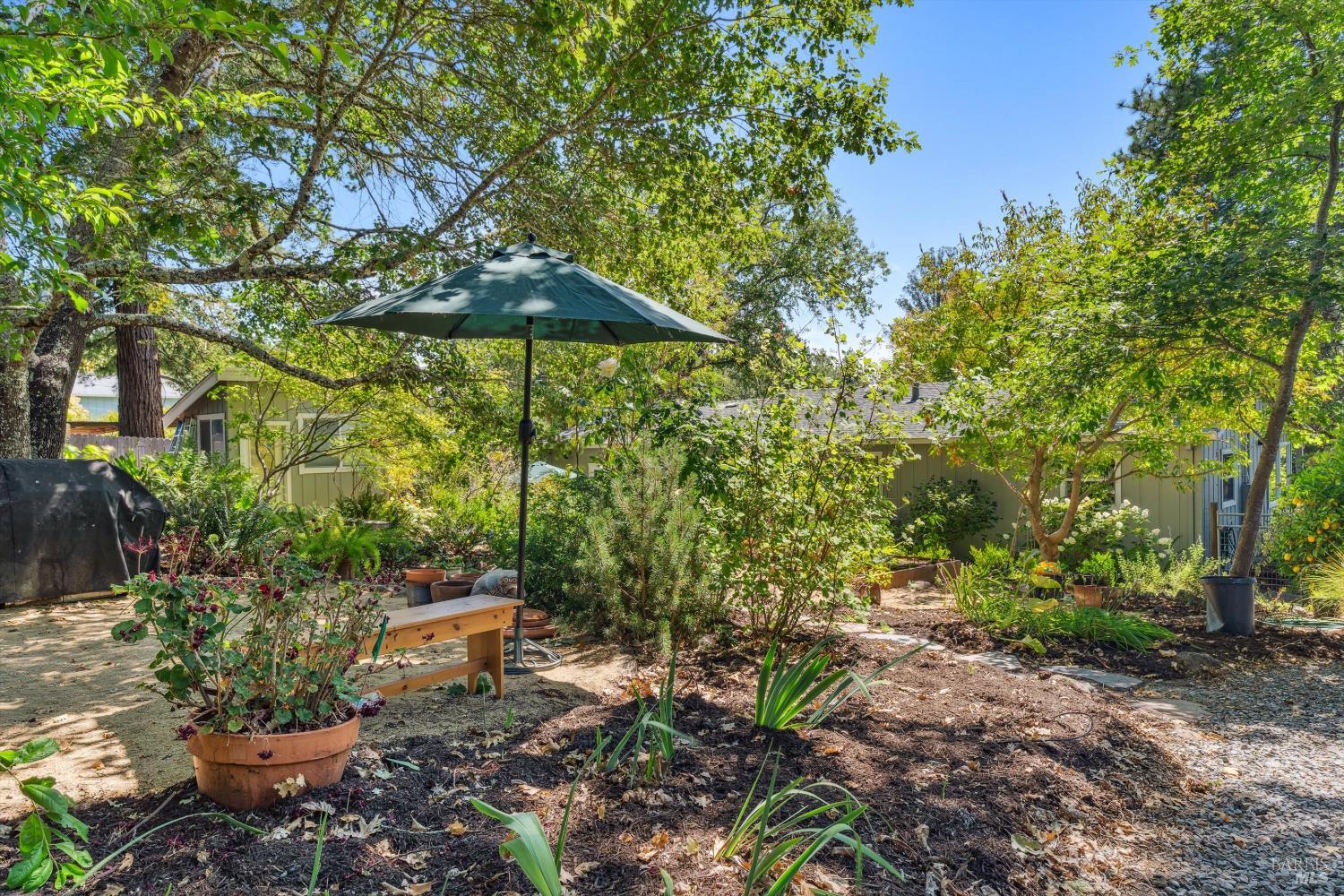 Detail Gallery Image 12 of 52 For 4165 Shook Rd, Sebastopol,  CA 95472 - 3 Beds | 2 Baths