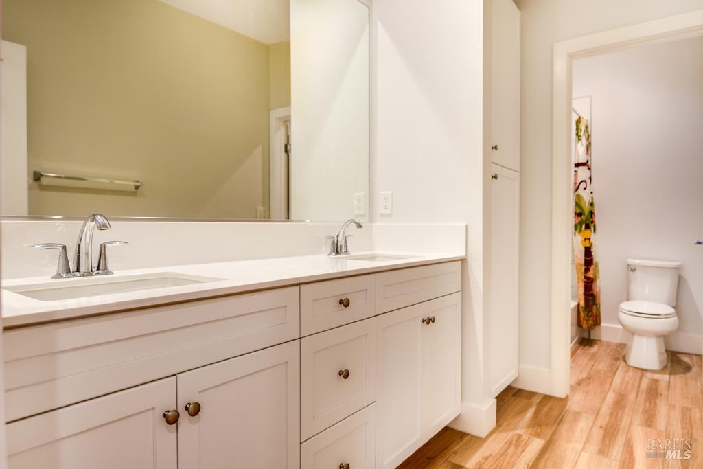 Detail Gallery Image 27 of 29 For 2580 Peterson Creek Dr, Santa Rosa,  CA 95403 - 4 Beds | 3 Baths
