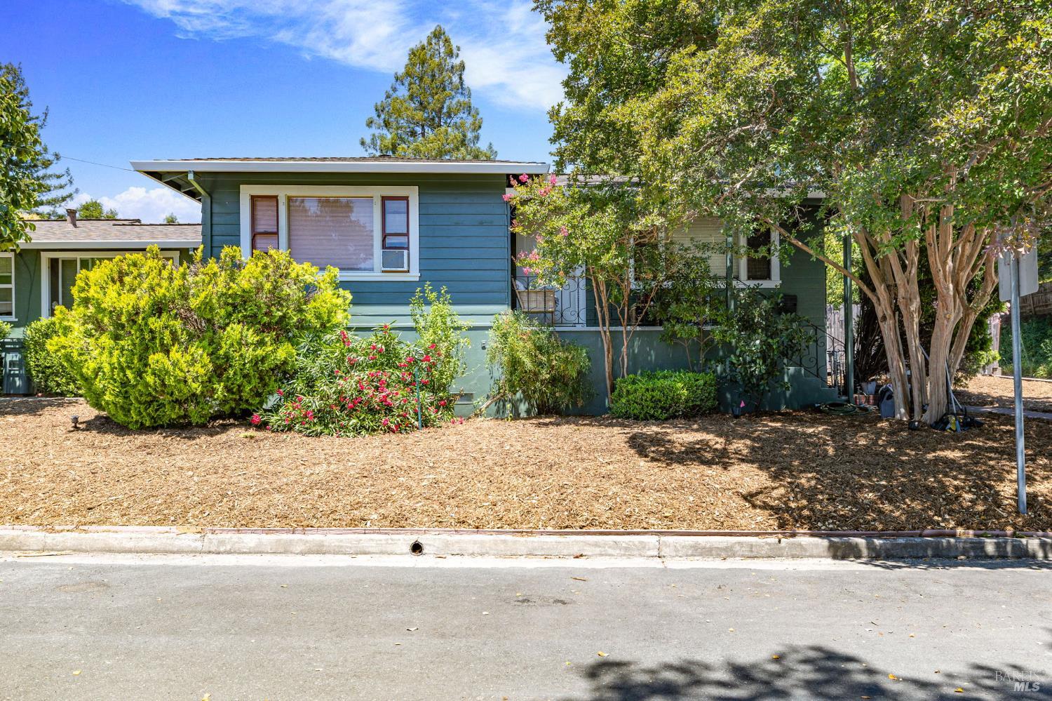 Detail Gallery Image 1 of 10 For 689 Plum Dr, Santa Rosa,  CA 95404 - – Beds | – Baths